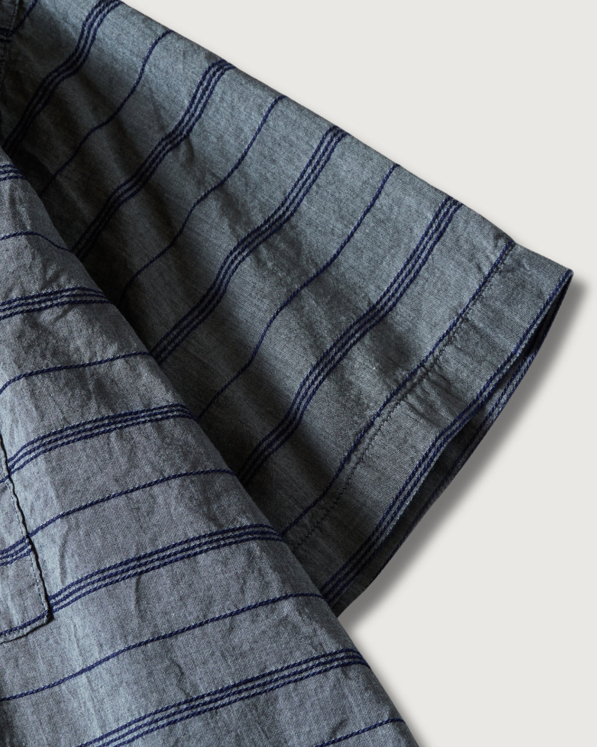 #1203S-HSG Band Collar Shirt S/S : horizontal stripe grey