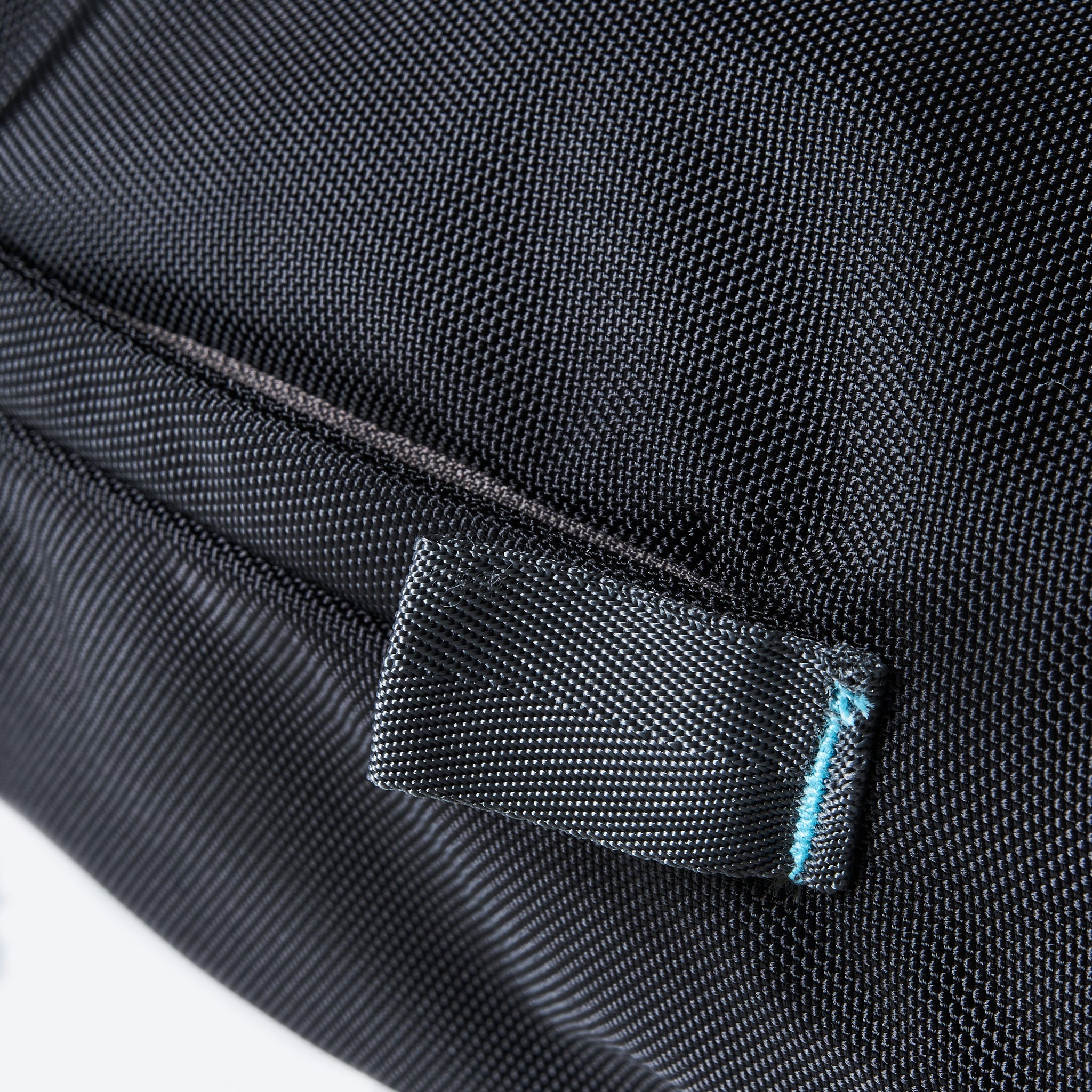 #1952-NOB Tic Pack : nylon oxford black