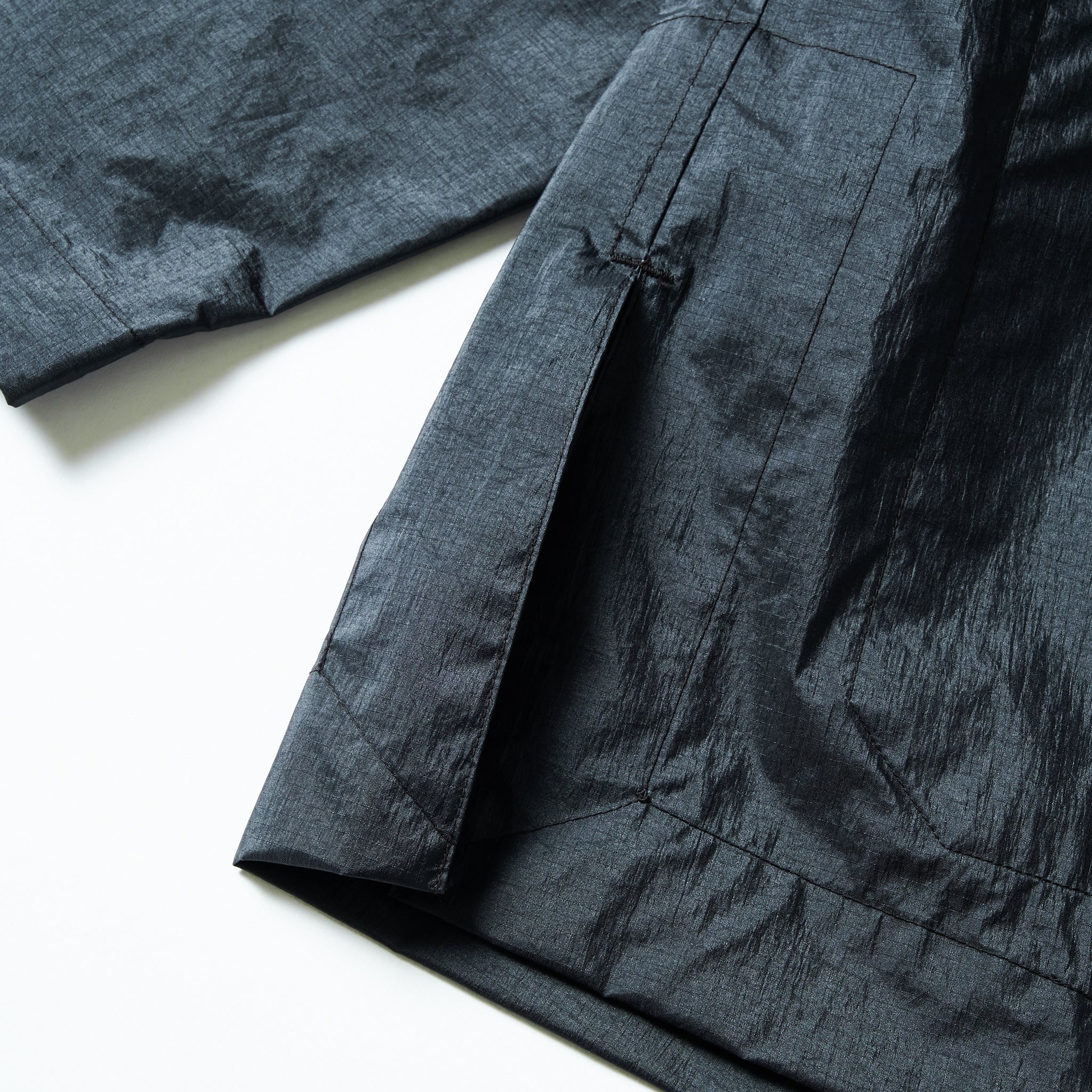 #3117-MTB POST Chinois De Luxe : metallic taffeta black