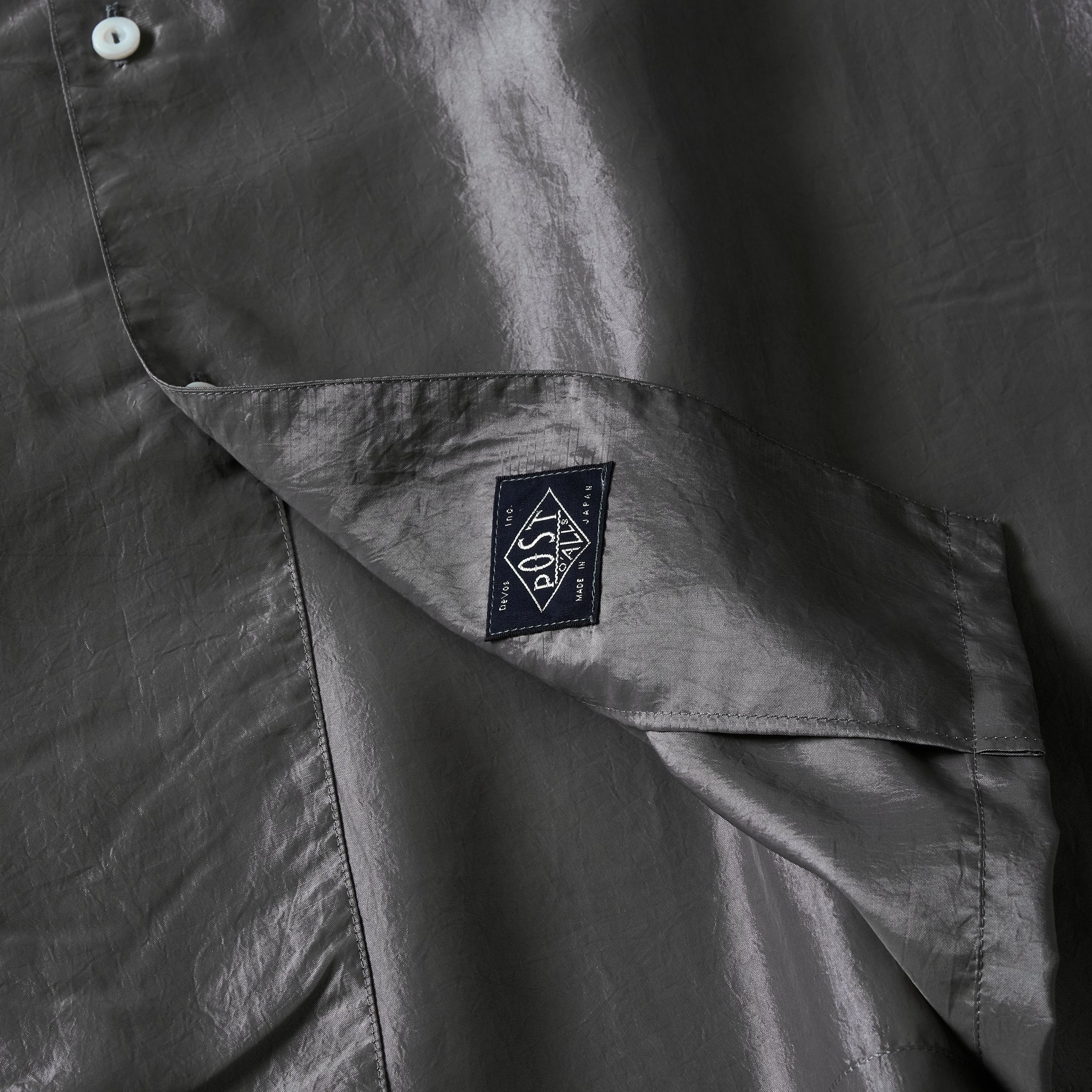 #3224-MTS Fever : metallic taffeta silver grey