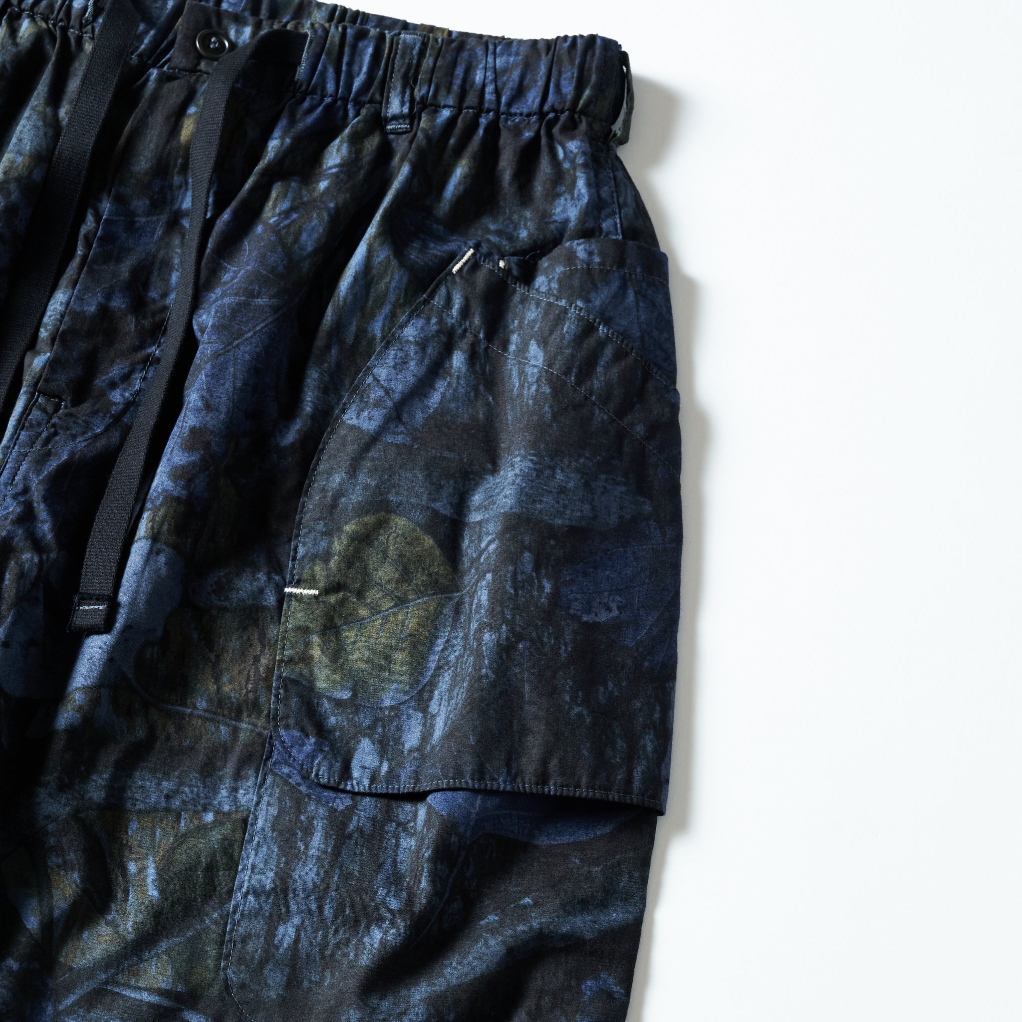 #2323E-FC2 E-Z DEE's Shorts : forest camo blue jungle