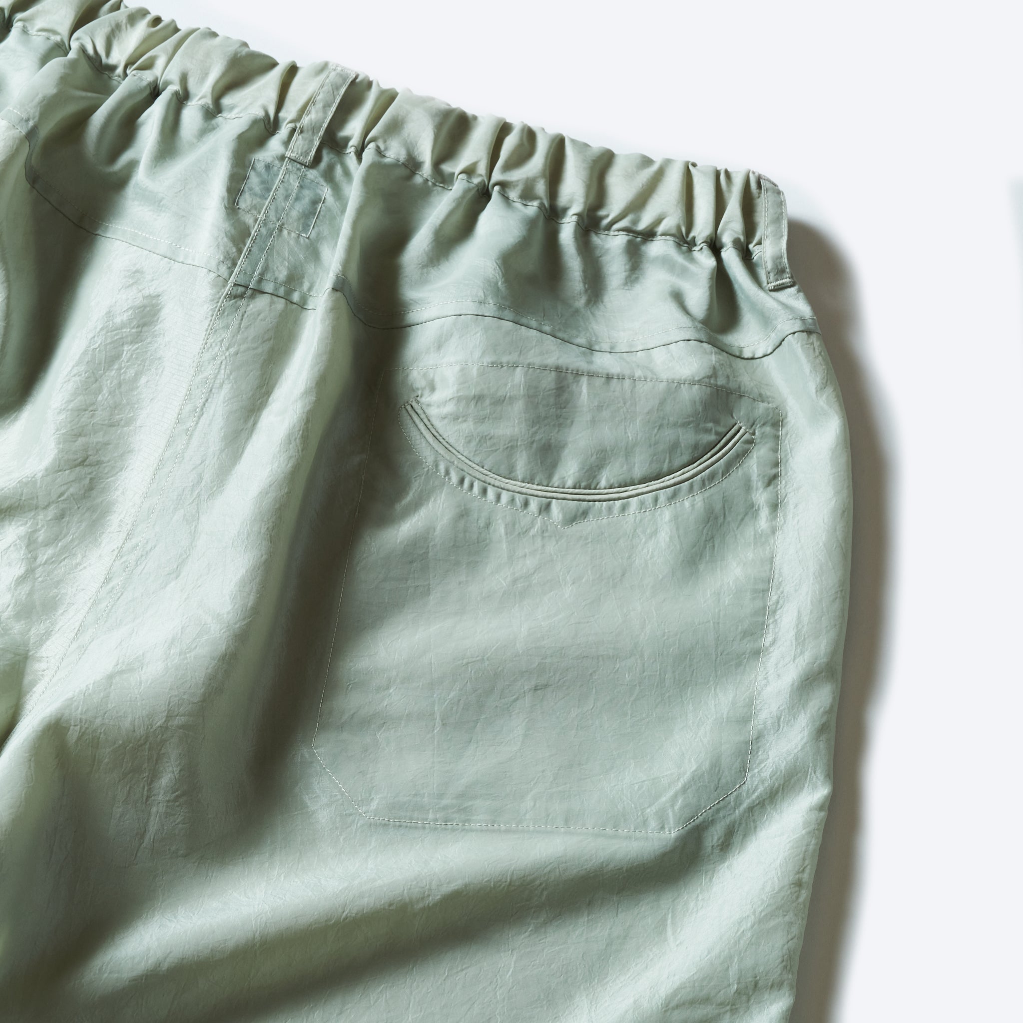 #3319S-MTG E-Z Chinois De Luxe Shorts : metallic taffeta green