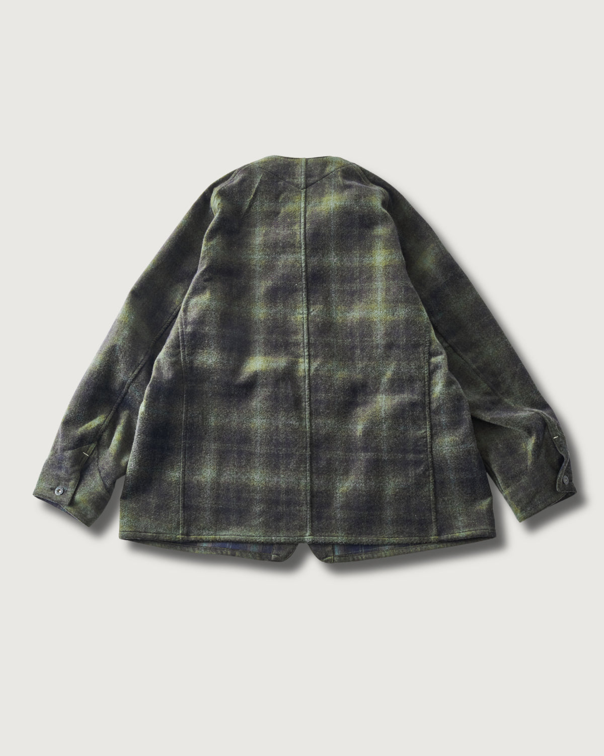#3134DV-NP POST 47 DV : needle punch brown/green