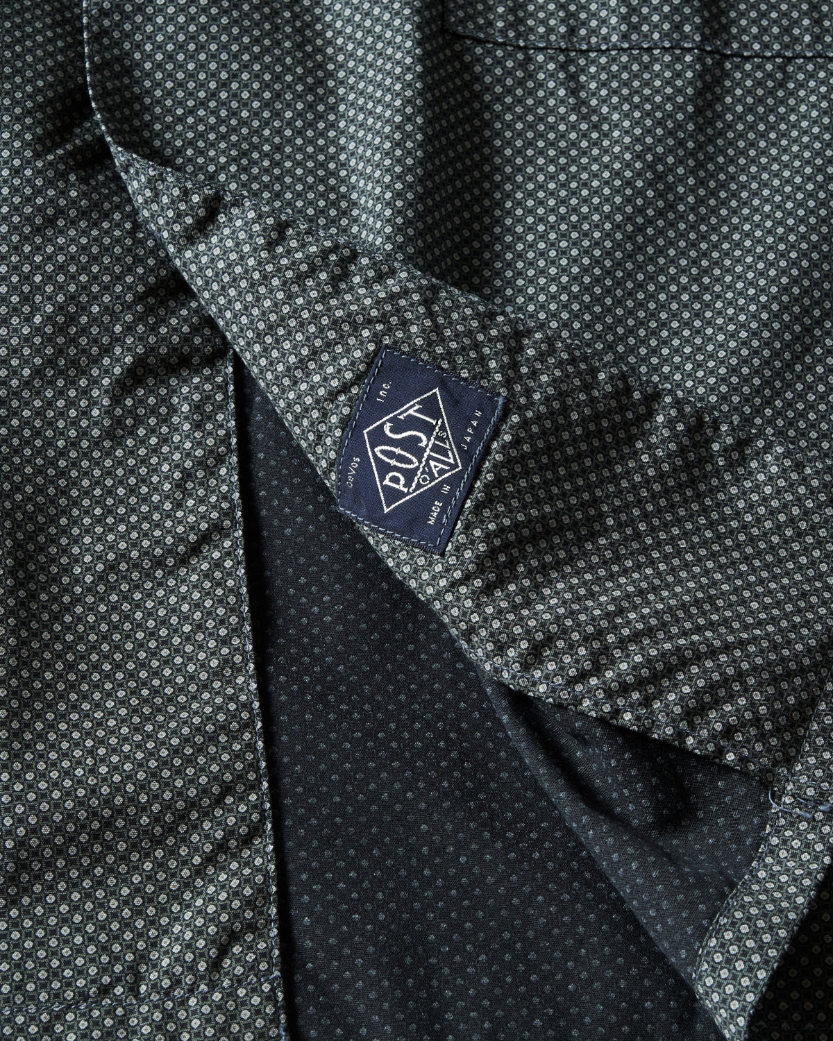 #3222-MP1 Town & Country 2 : micro print grey