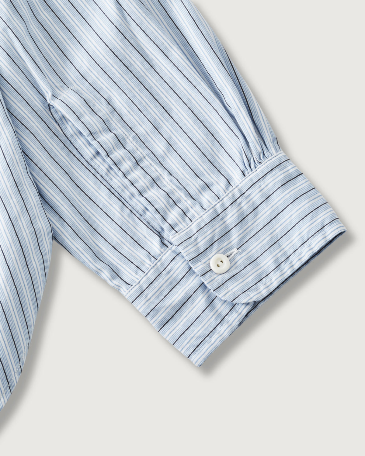 #3228-S2 NEUTRON-D : feather chambray - W stripe2