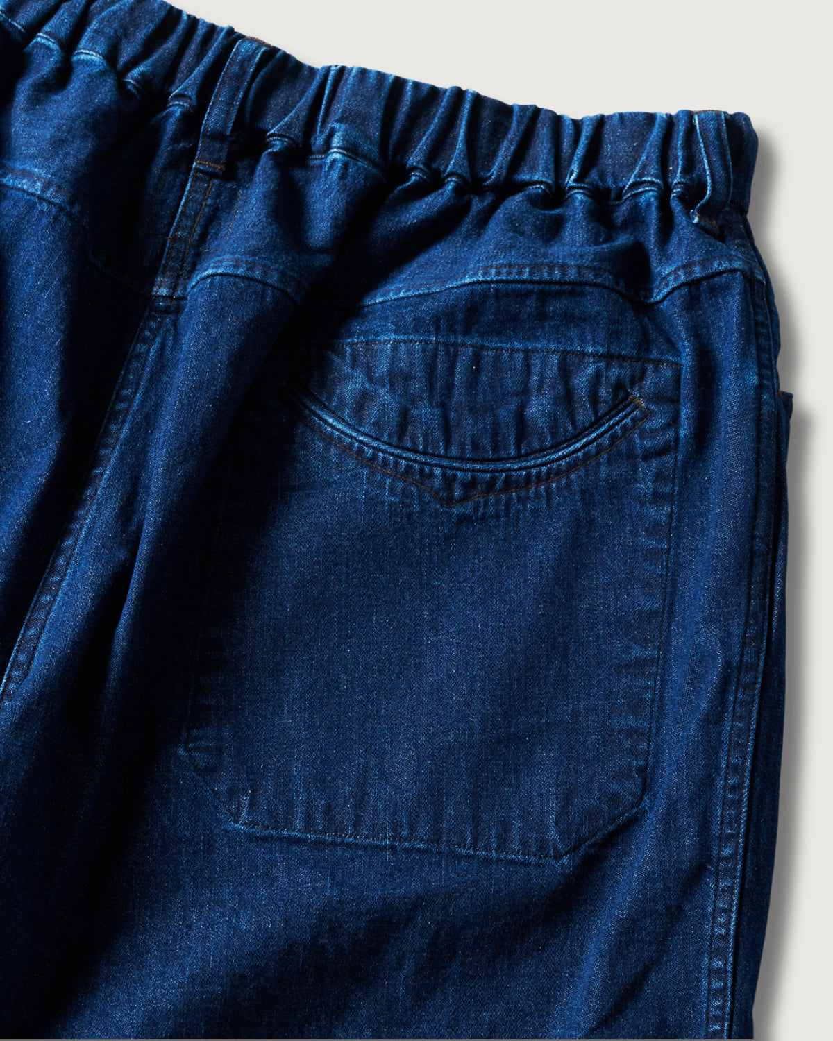 #3319S-8DI E-Z Chinois De Luxe Shorts : 8oz. Denim w/deep wash indigo
