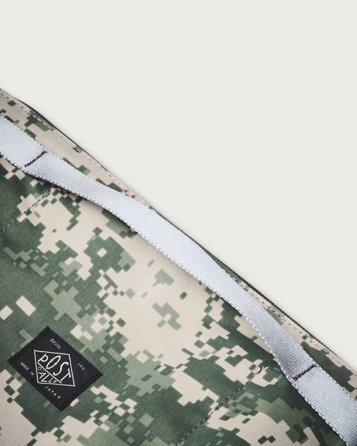 JP510-DS BAGSINPROGRESS x Post O'Alls Fannypack Crossbody : GORE-TEX 3DIGITAL CAMO desert