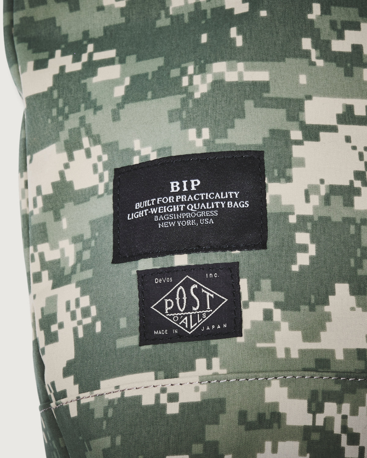 JP540-DS BAGSINPROGRESS x Post O'Alls New York Tote M : GORE-TEX DIGITAL CAMO desert