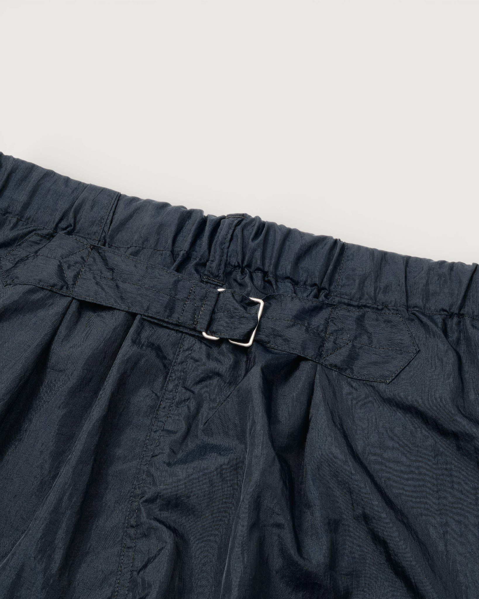 #2323E-CNN E-Z DEE's Shorts : crinkle nylon taffeta navy