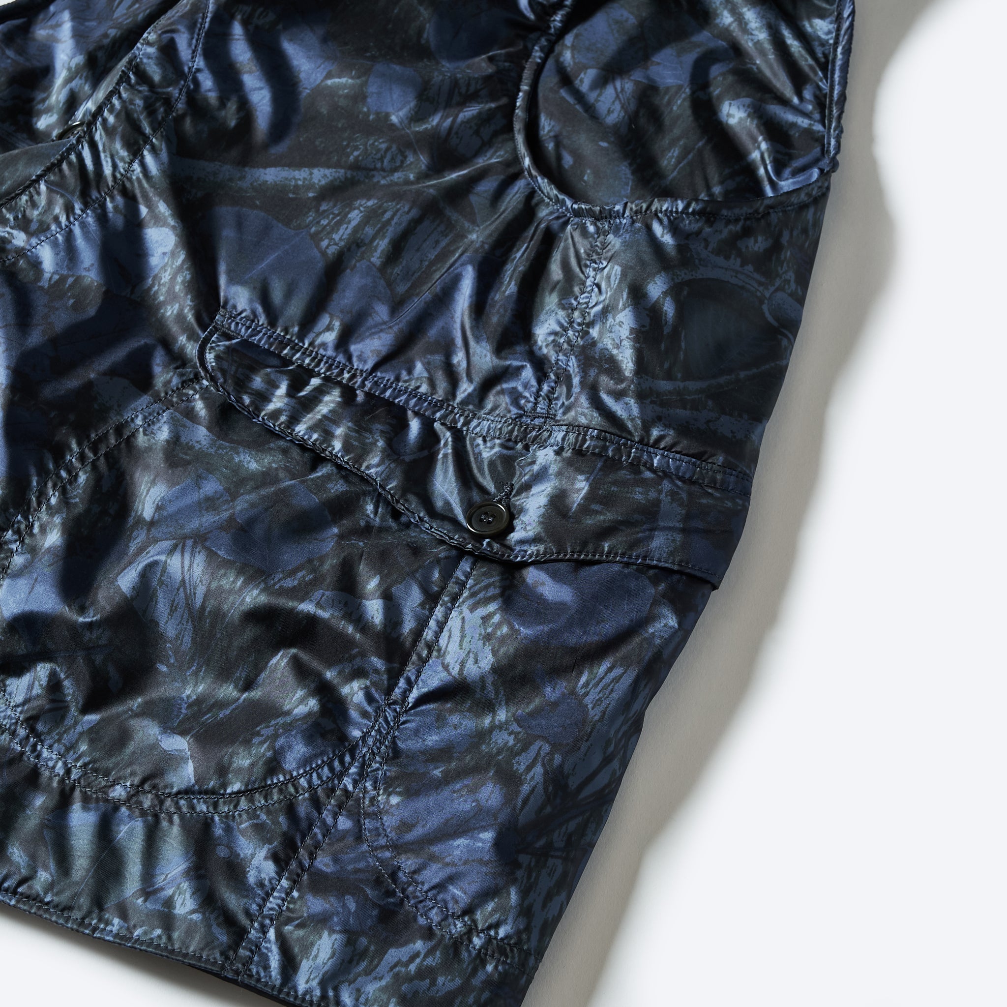 #1512-NC2 Royal Traveler : nylon forest camo blue jungle