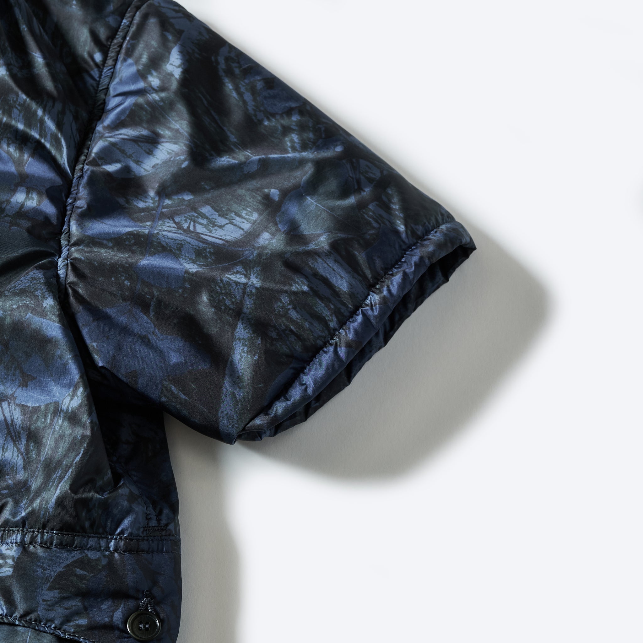 #1267B-NC2 Royal Traveler Shirt-1/2 : nylon forest camo blue jungle