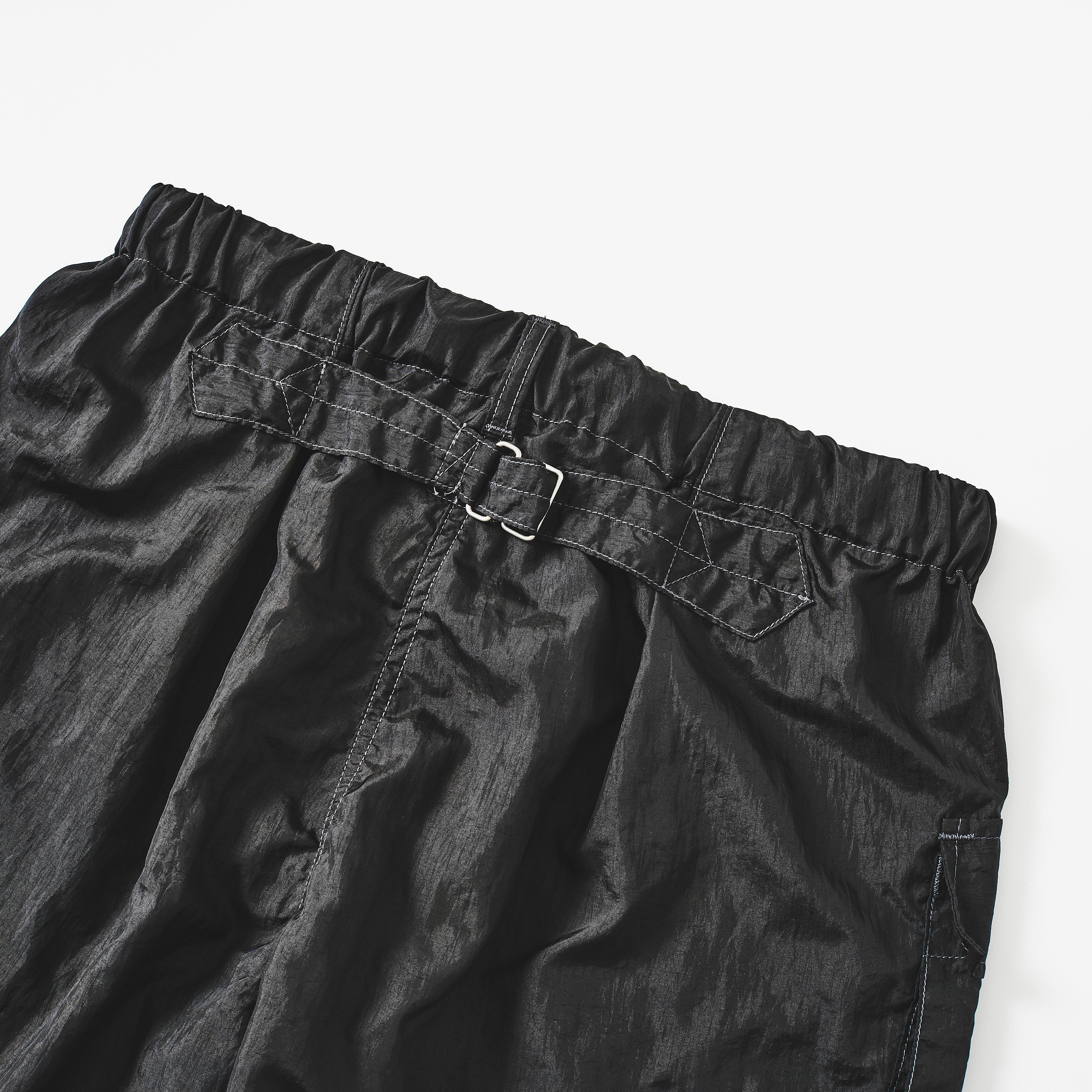 #3308S-CTB E-Z WALKABOUT Shorts : crinkle nylon taffeta black (Shop Special)