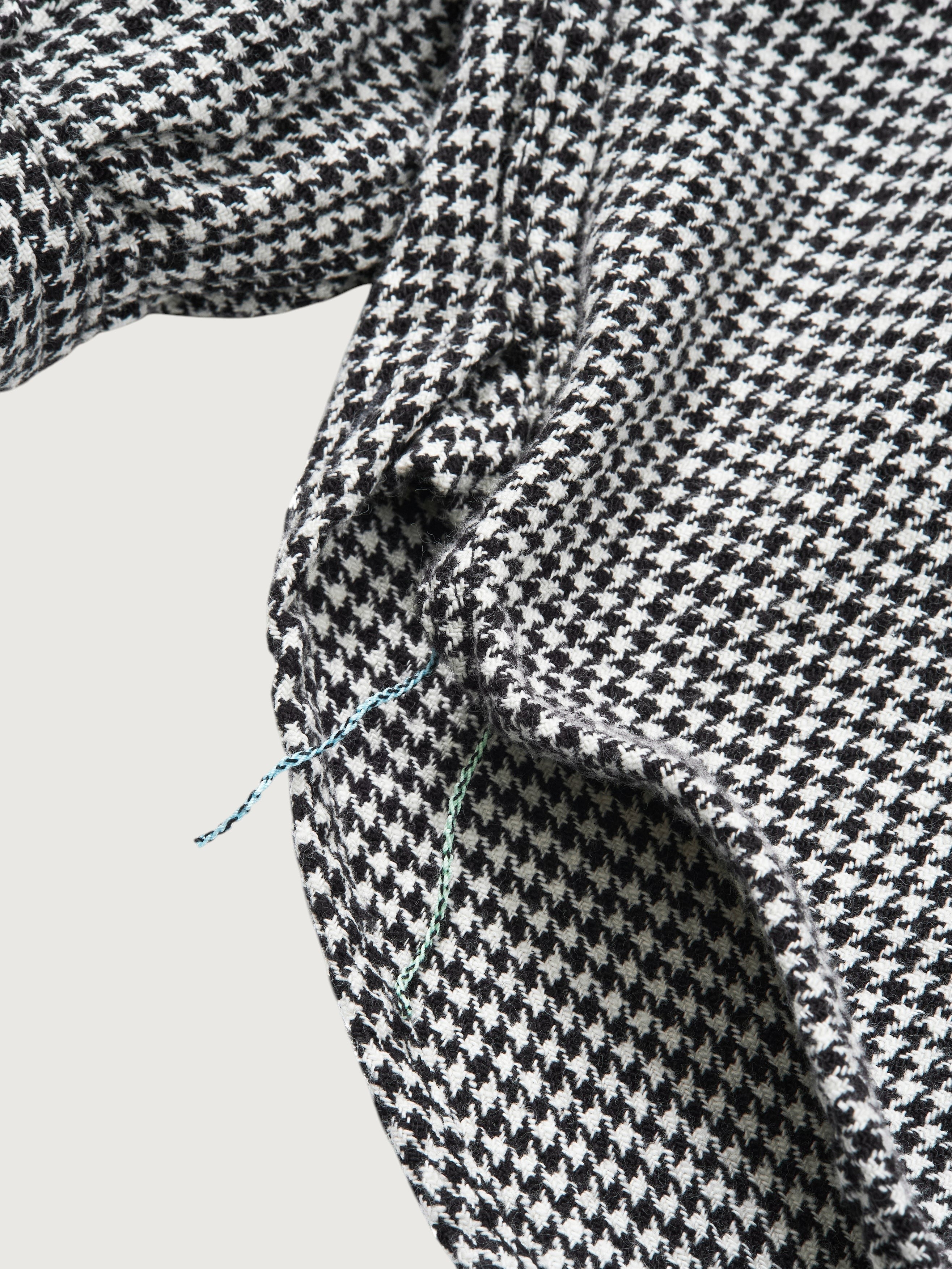 #3235-CF1 Frontier : cotton flannel blk x wht
