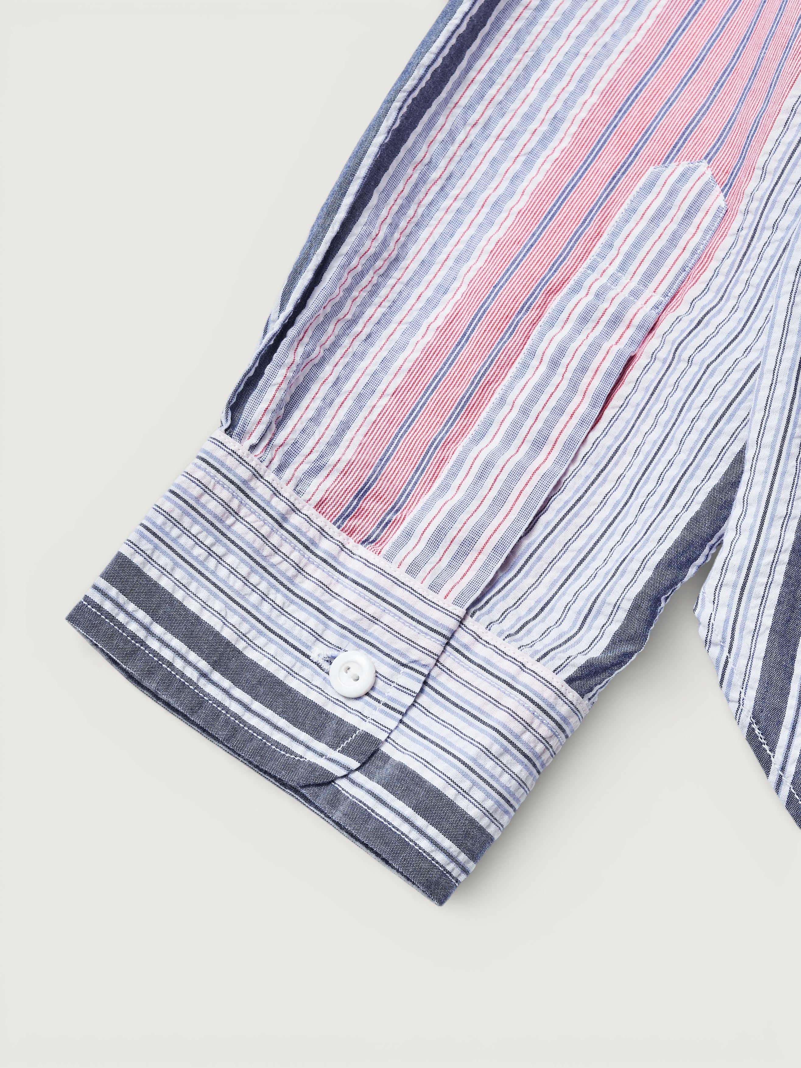 #3232-SP4 Original BL Shirt : cotton / poly seersucker stripe navy / red
