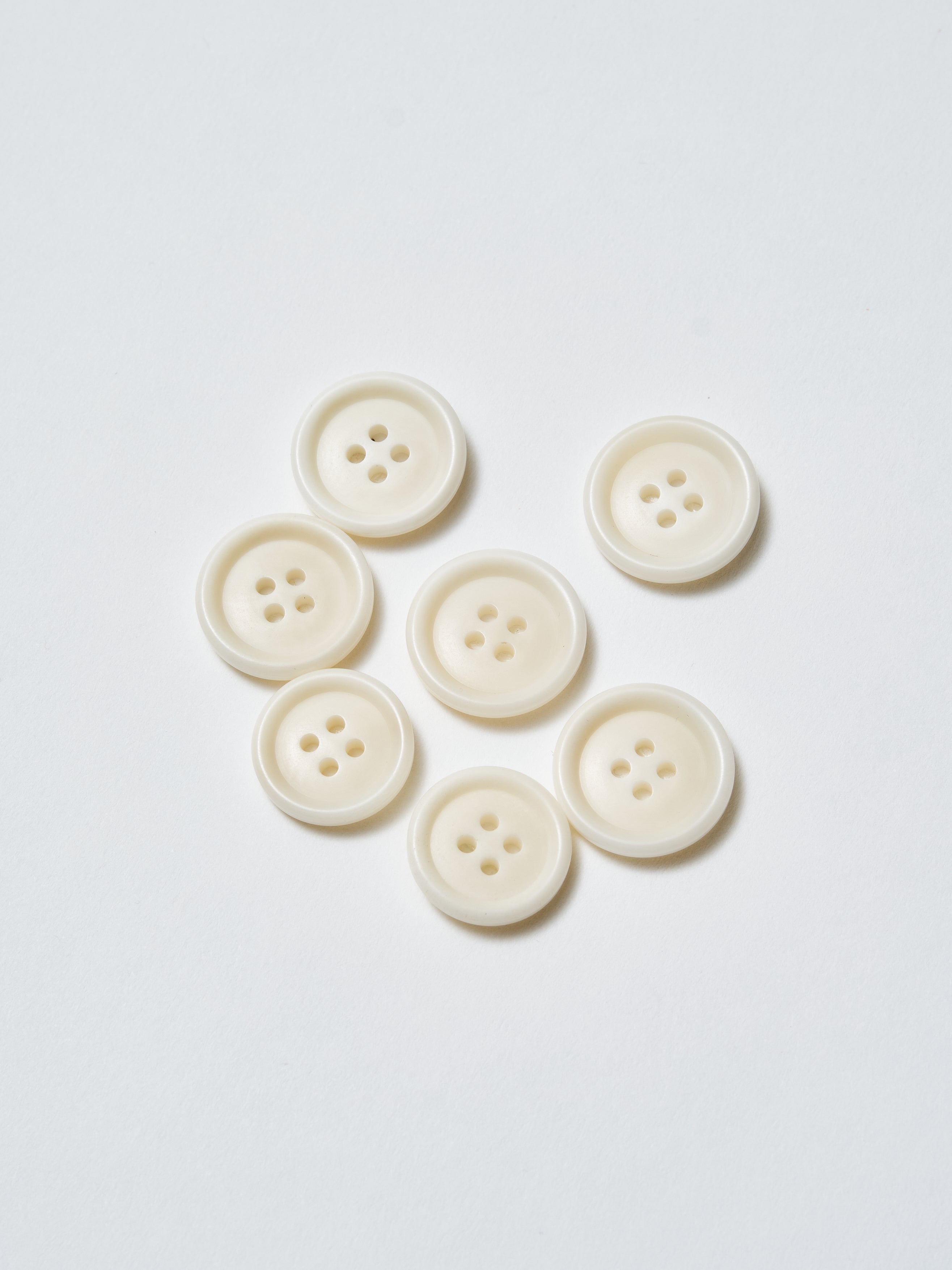 Post O'Alls : Button Set (natural / black/ brown) 7 pieces(19.5mmx5 17.5mmx2)