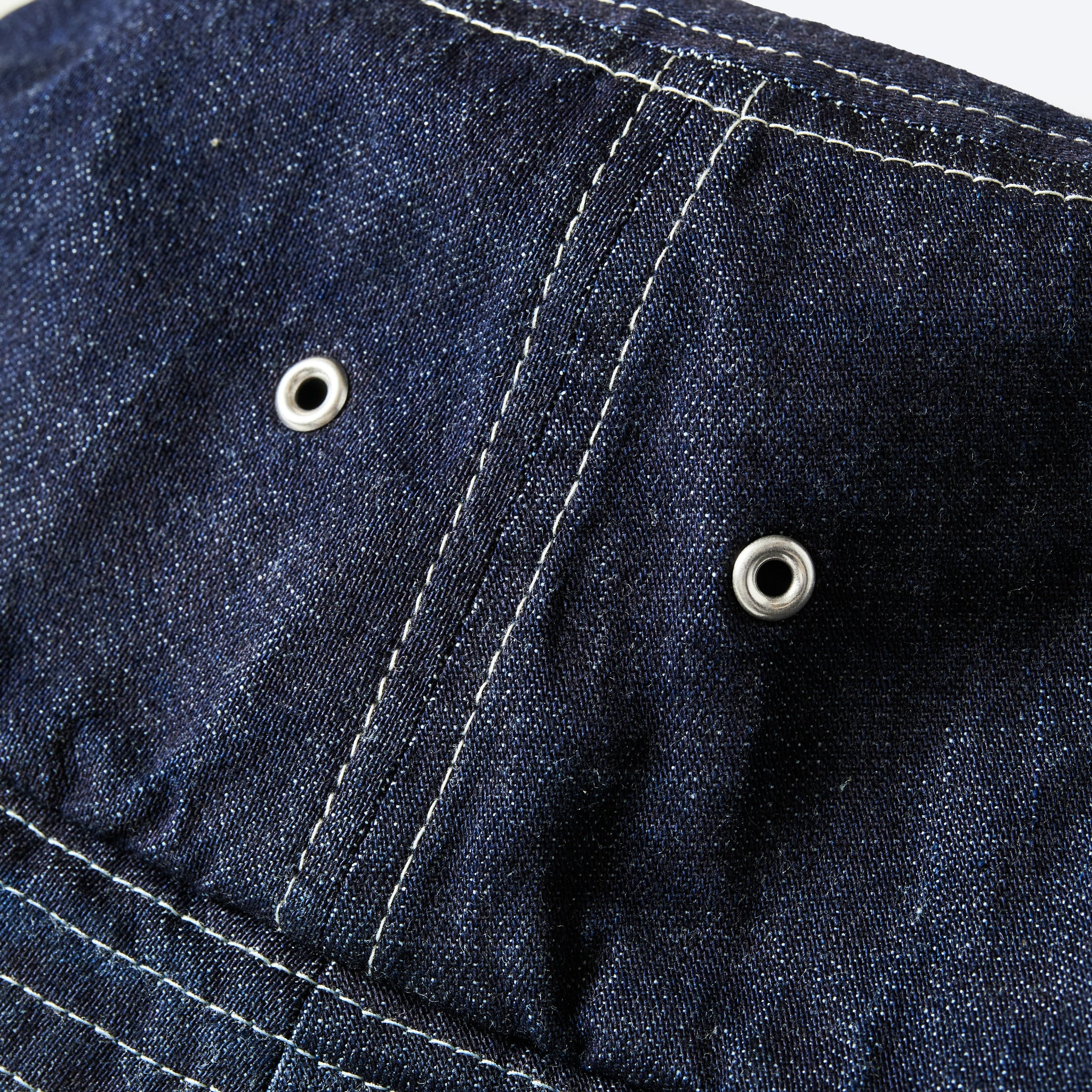 #3905-8DI POST Bucket 3 : 8oz. denim indigo