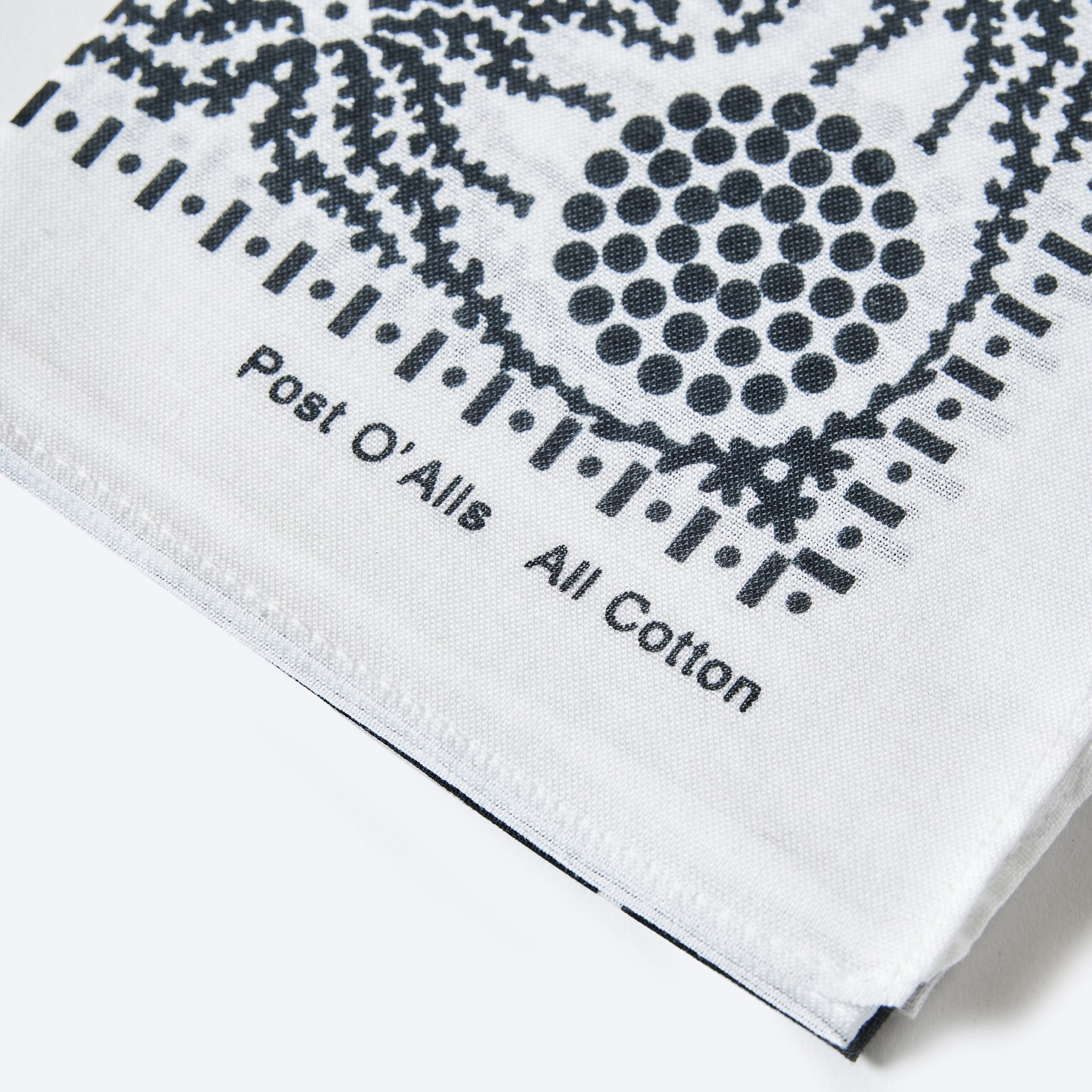 #4001-WC Spider POST Bandana Hankie : spider white/charcoal 45 x 45