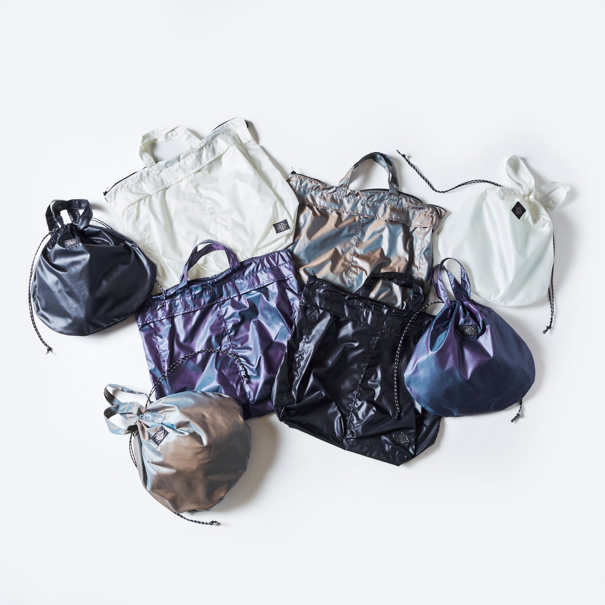 #4207-PTB Packable Helmet Bag 1 : poly taffeta black