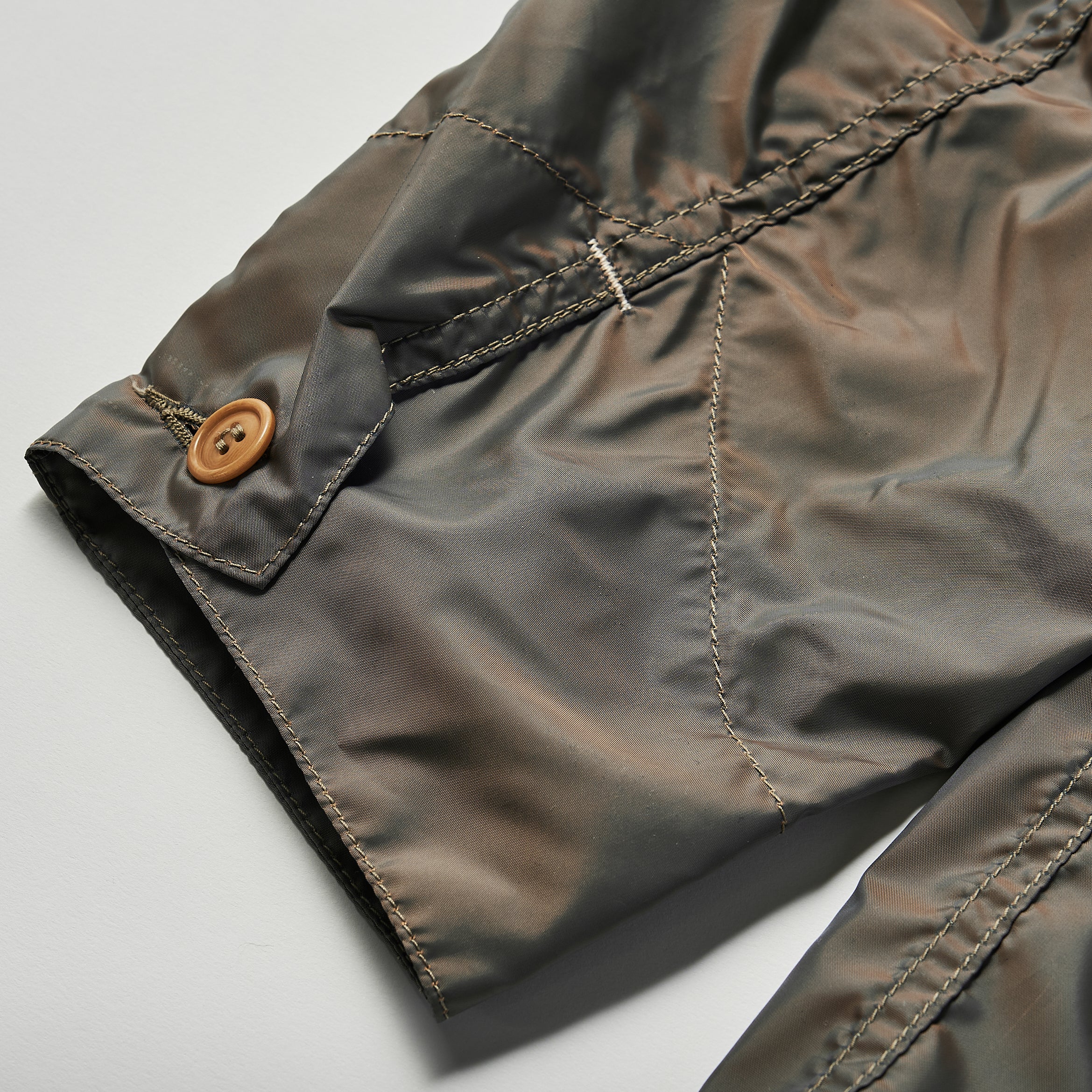#3103 POST 42 DV PT3 : Poly Taffeta khaki iridescent