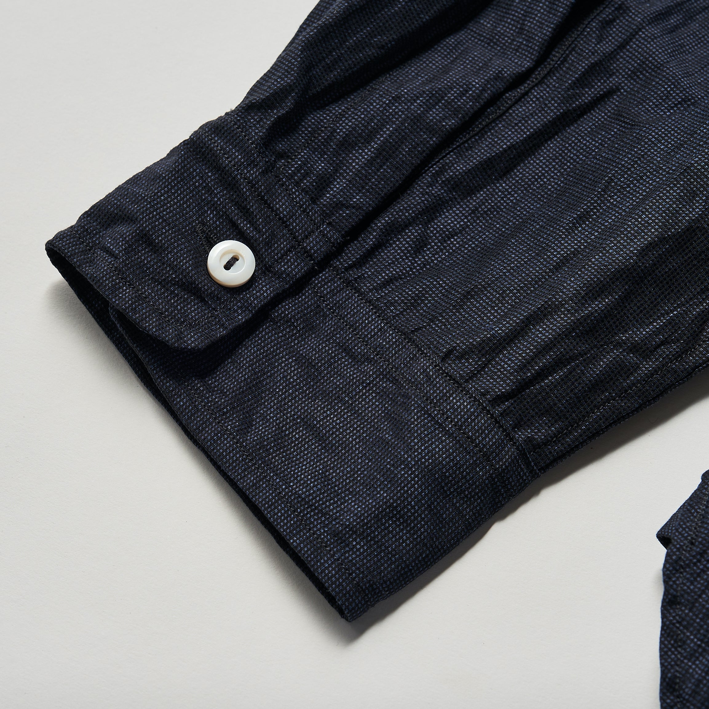 #3206 NEUTRA 2 CL6 : crinkle linen/cotton navy