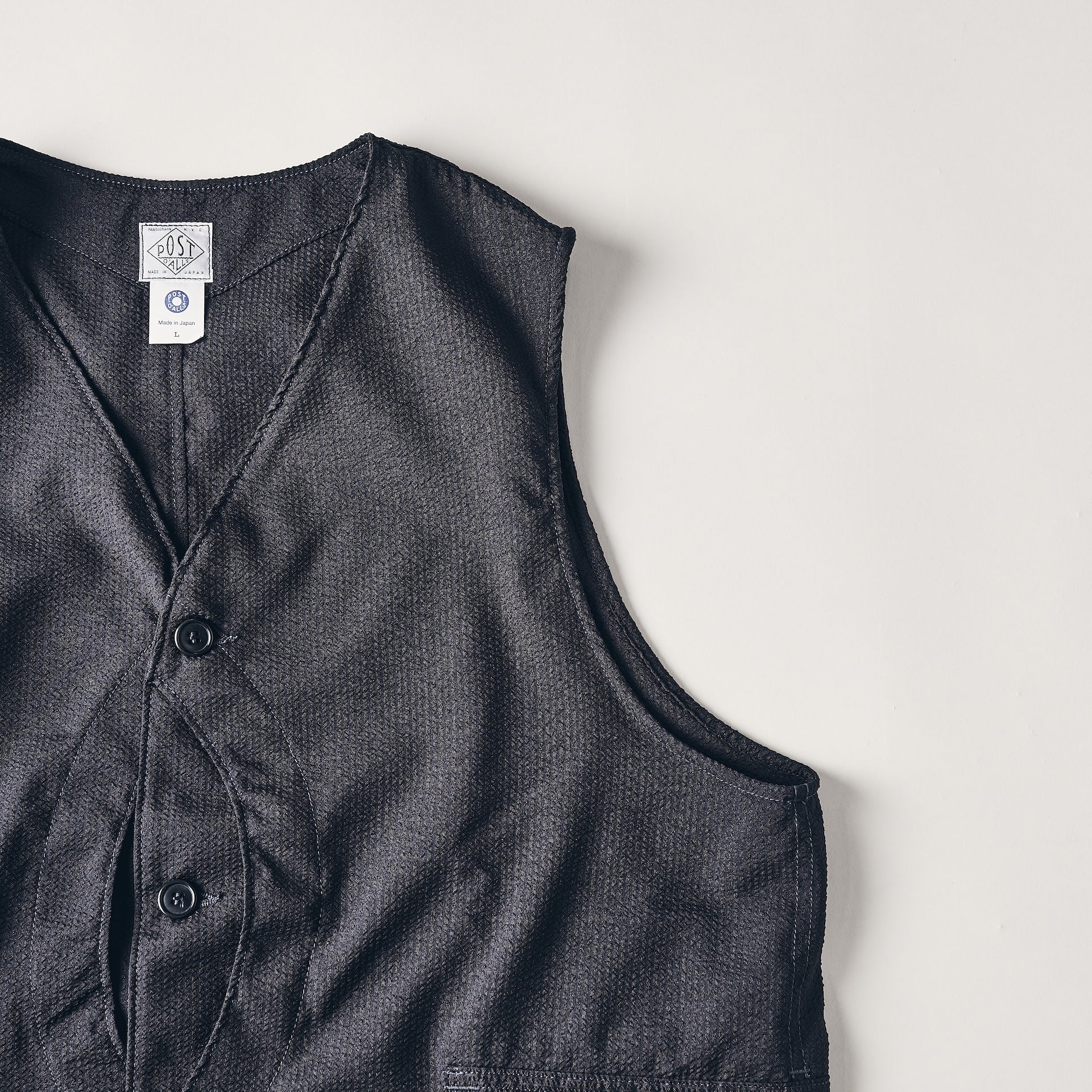 #1512-PSB Royal Traveler : poly seersucker black