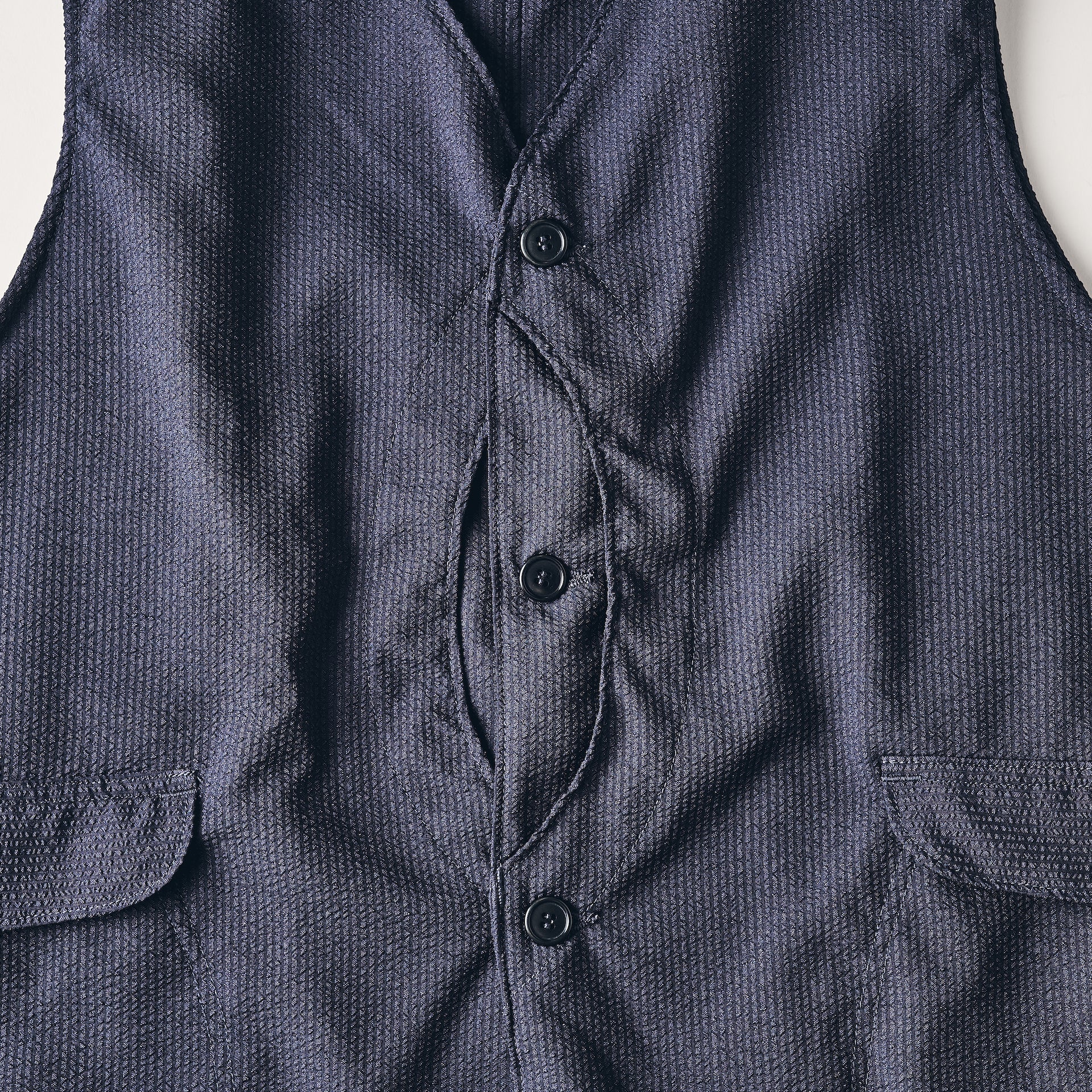 #1512-PSN Royal Traveler : poly seersucker navy