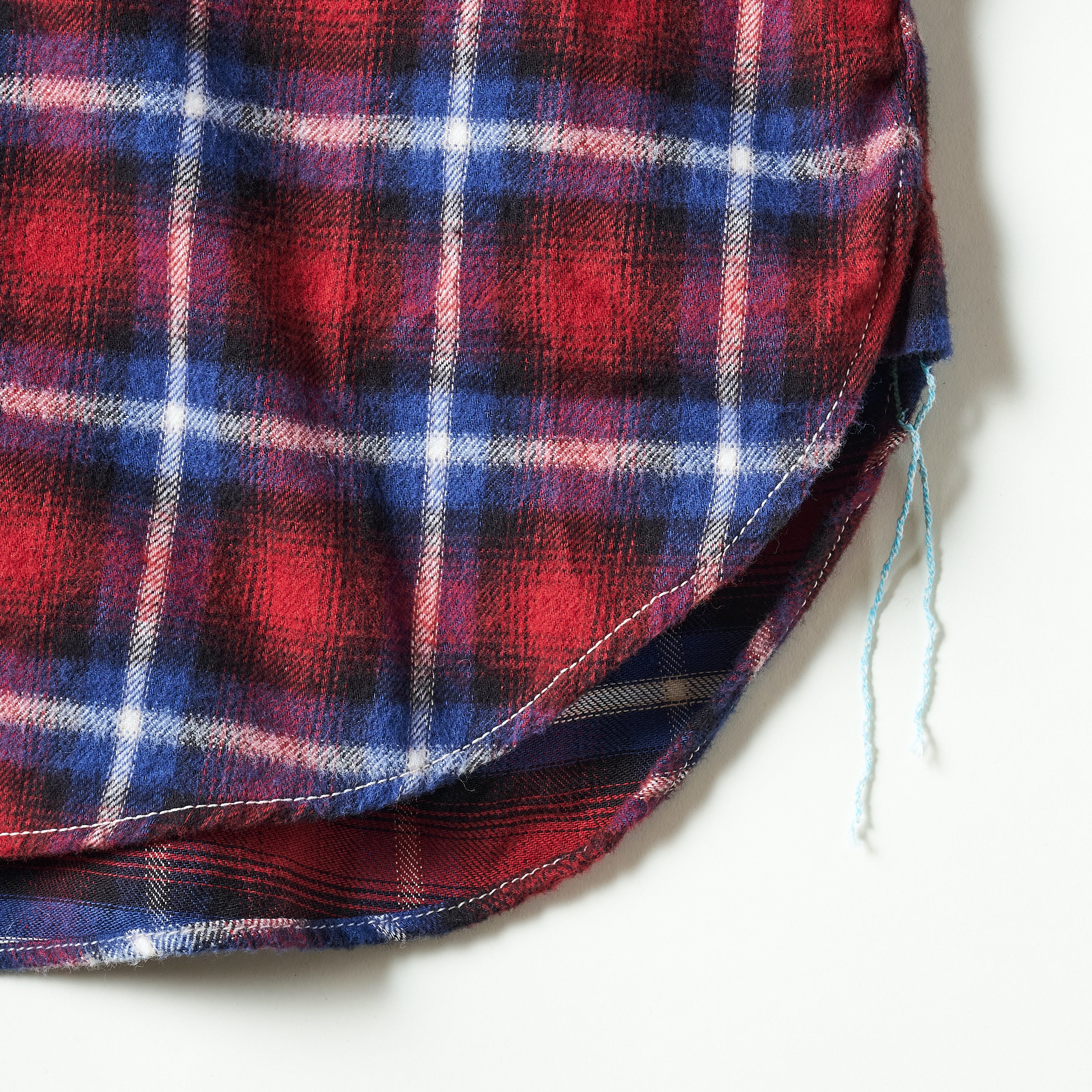 #3216-FP4 The NAVY CUT 2 : cotton flannel plaid red