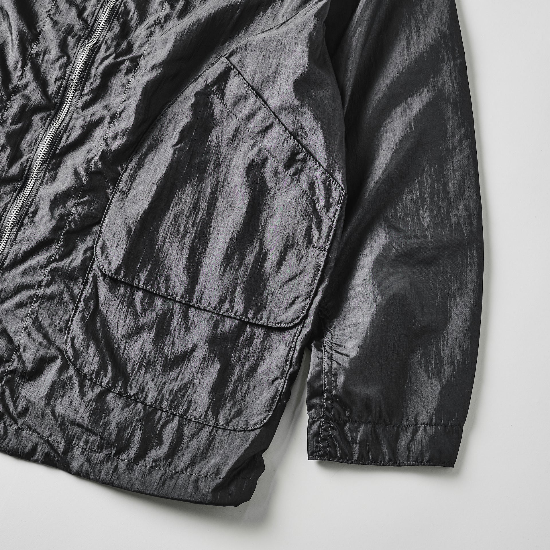 #3115-CTC DEE V : crinkle nylon taffeta charcoal