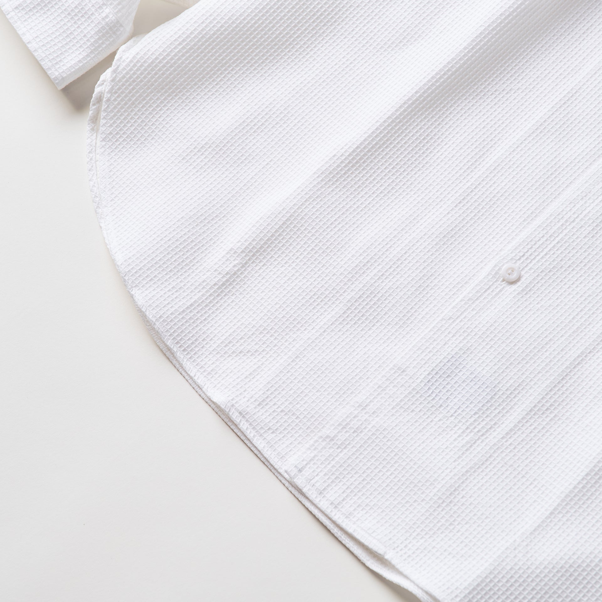 #3211-BWW NEUTRA 3 : boxy waffle white