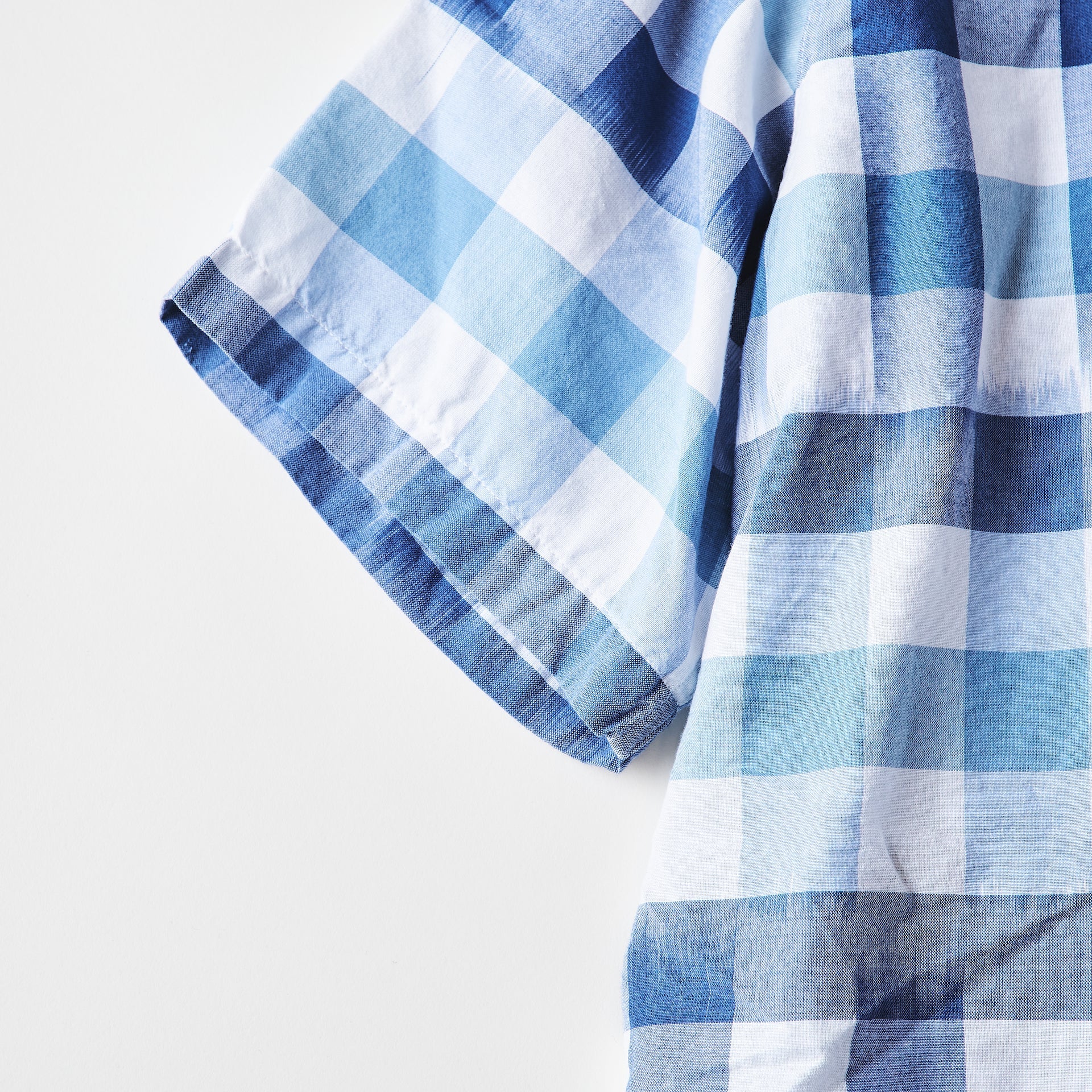 #3213S-ICB NAVY CUT S/S : ikat check blue