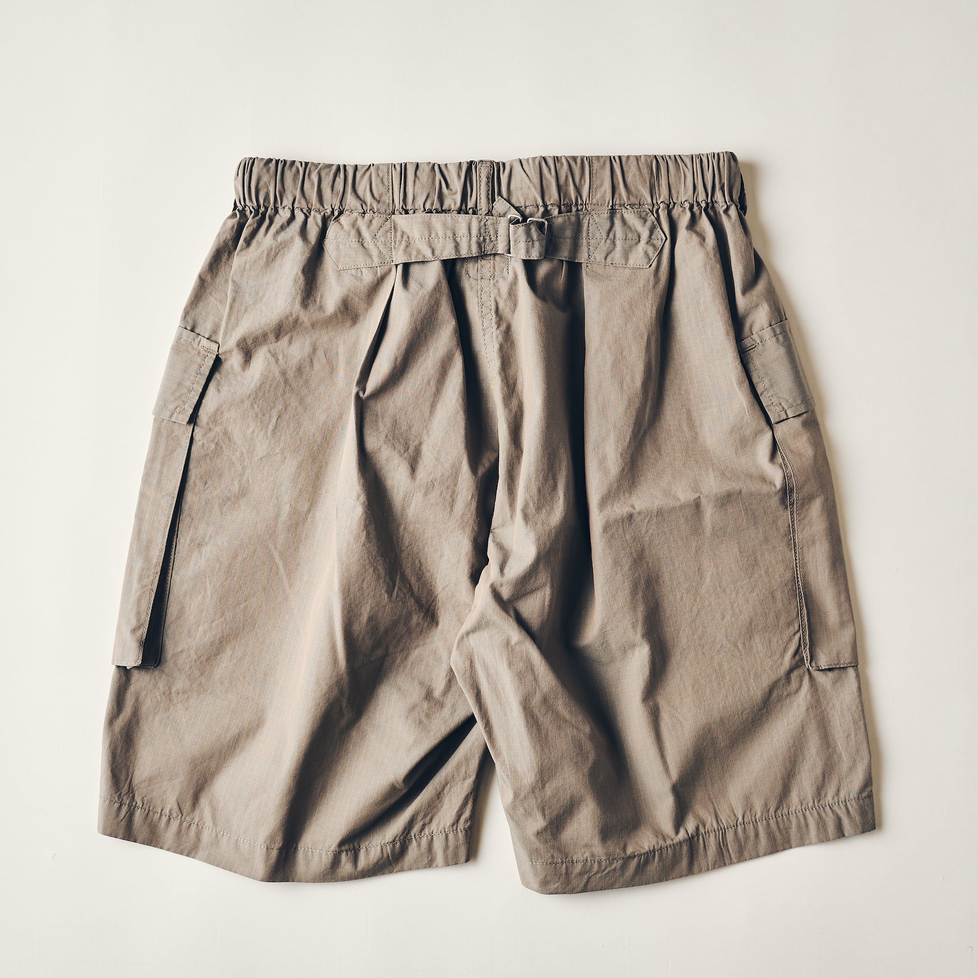 #3308S-CRI E-Z WALKABOUT Shorts : cotton ripstop iridescent khaki