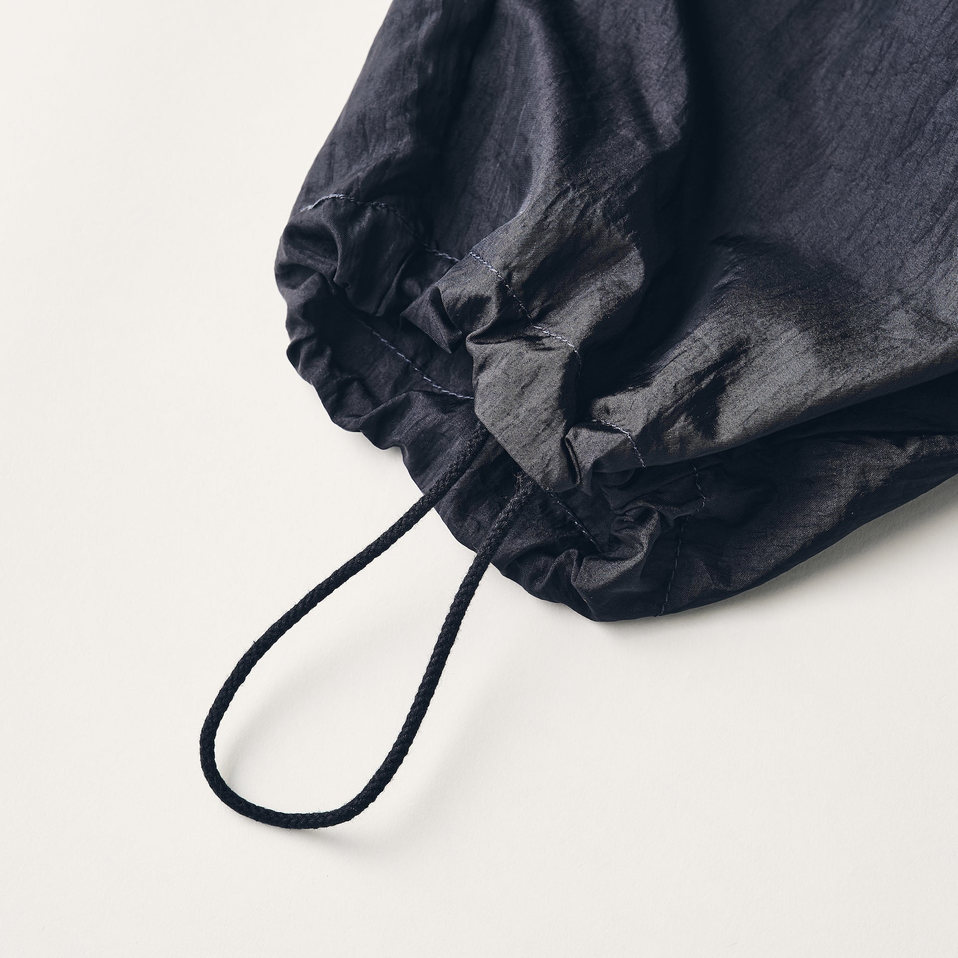 #3315-CTB E-Z Lax 4 : crinkle nylon taffeta black