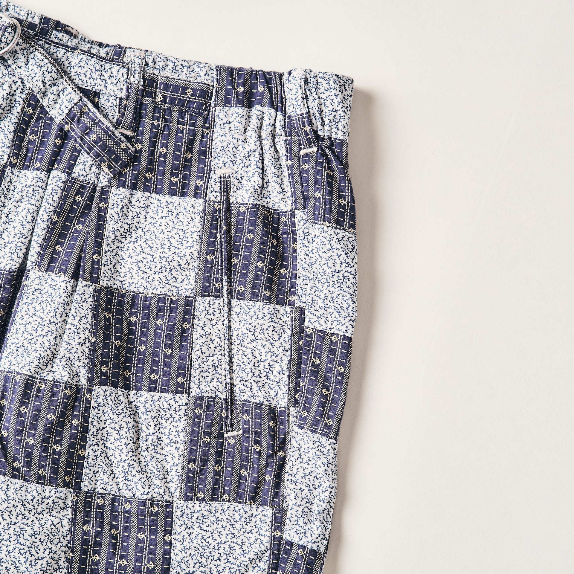#3315S-CPN E-Z Lax 4 Shorts : calico patchwork navy