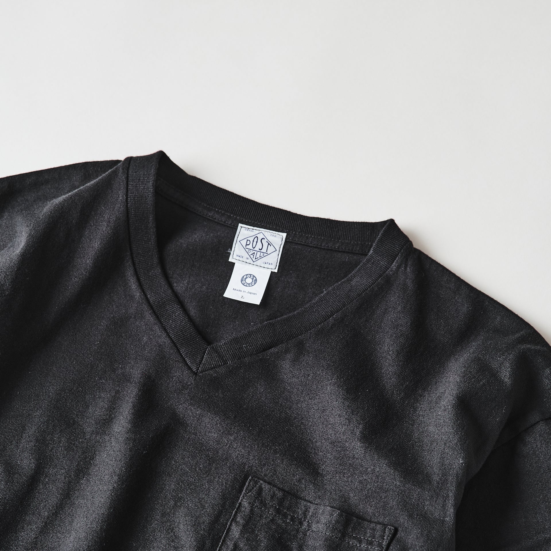 #3615-BLA V Pocket Tee : heavyweight jersey black