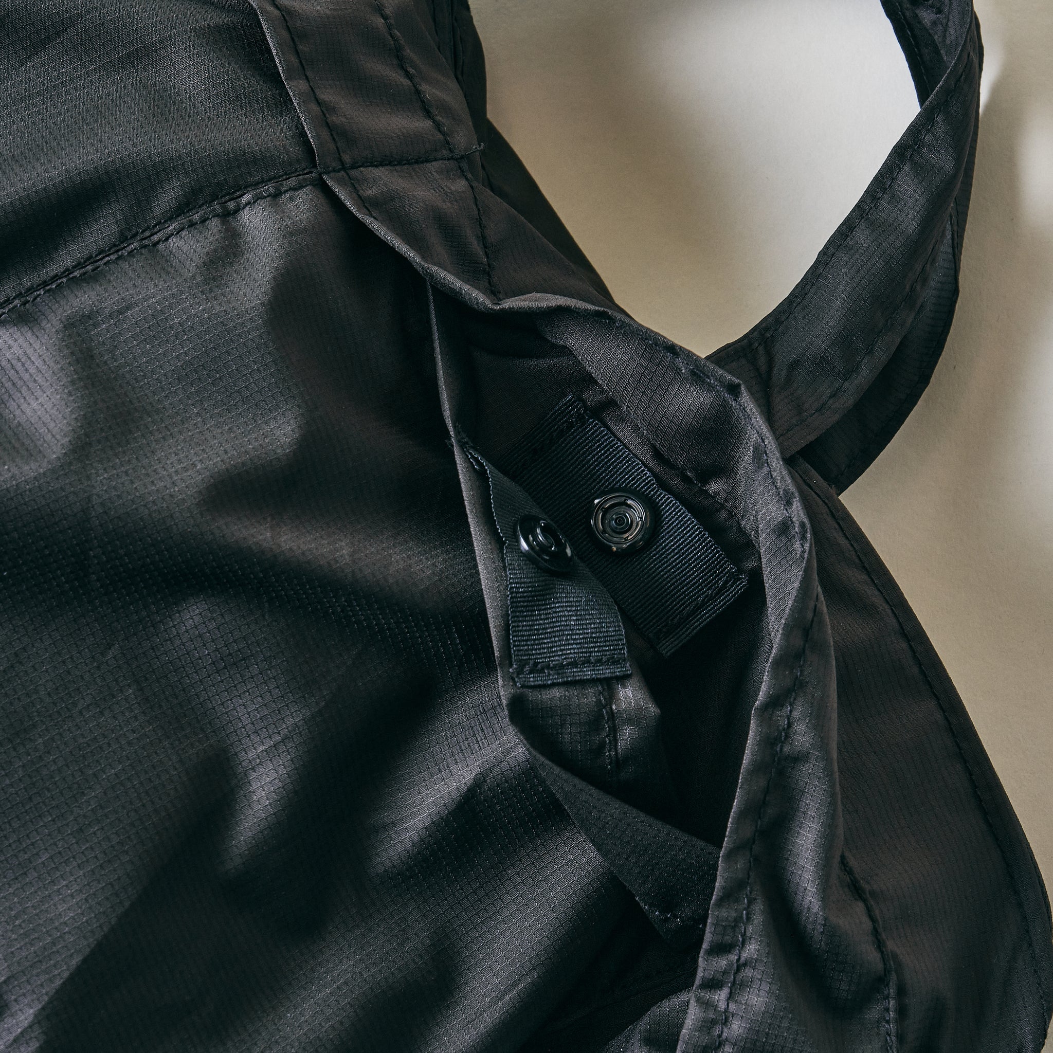 #4208-RB Packable Helmet Bag 2 : polyester R/S black
