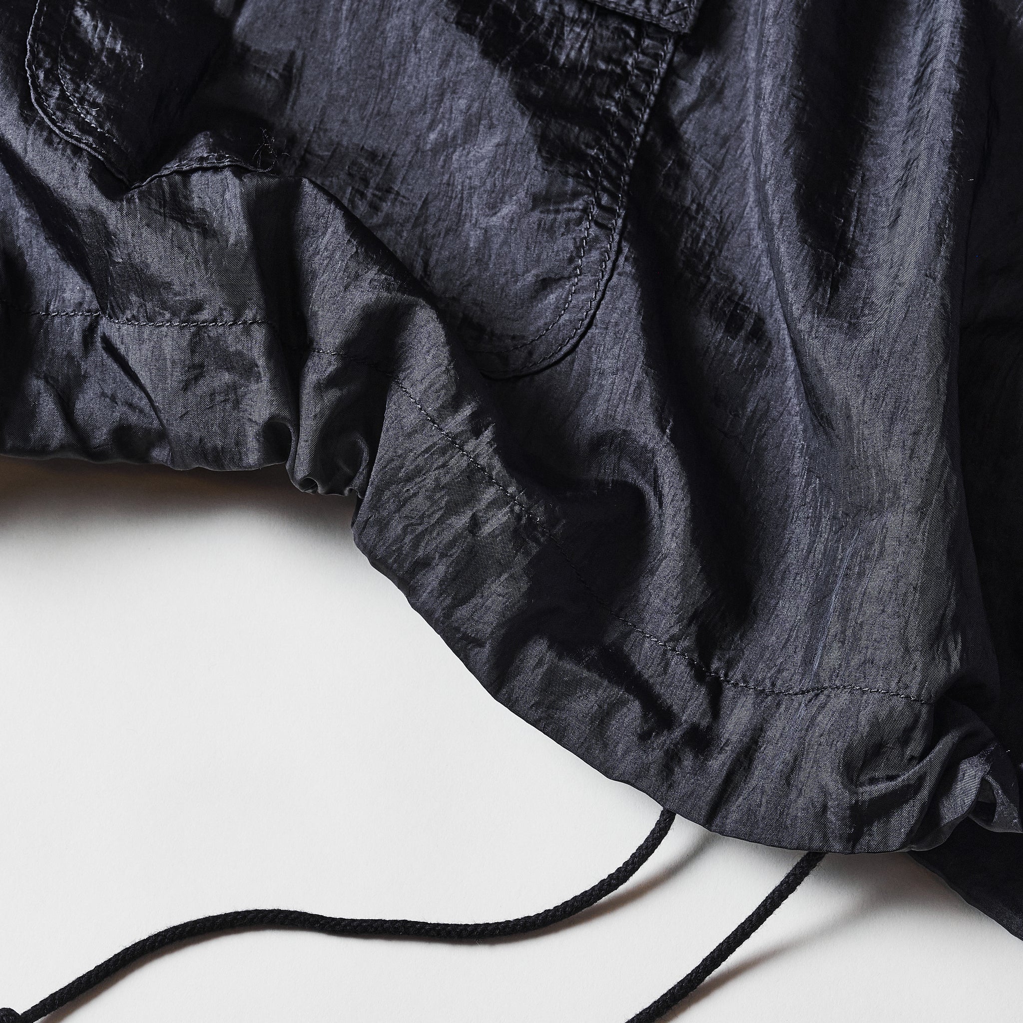 #1105-CTB NAVY Parka : crinkle nylon taffeta black