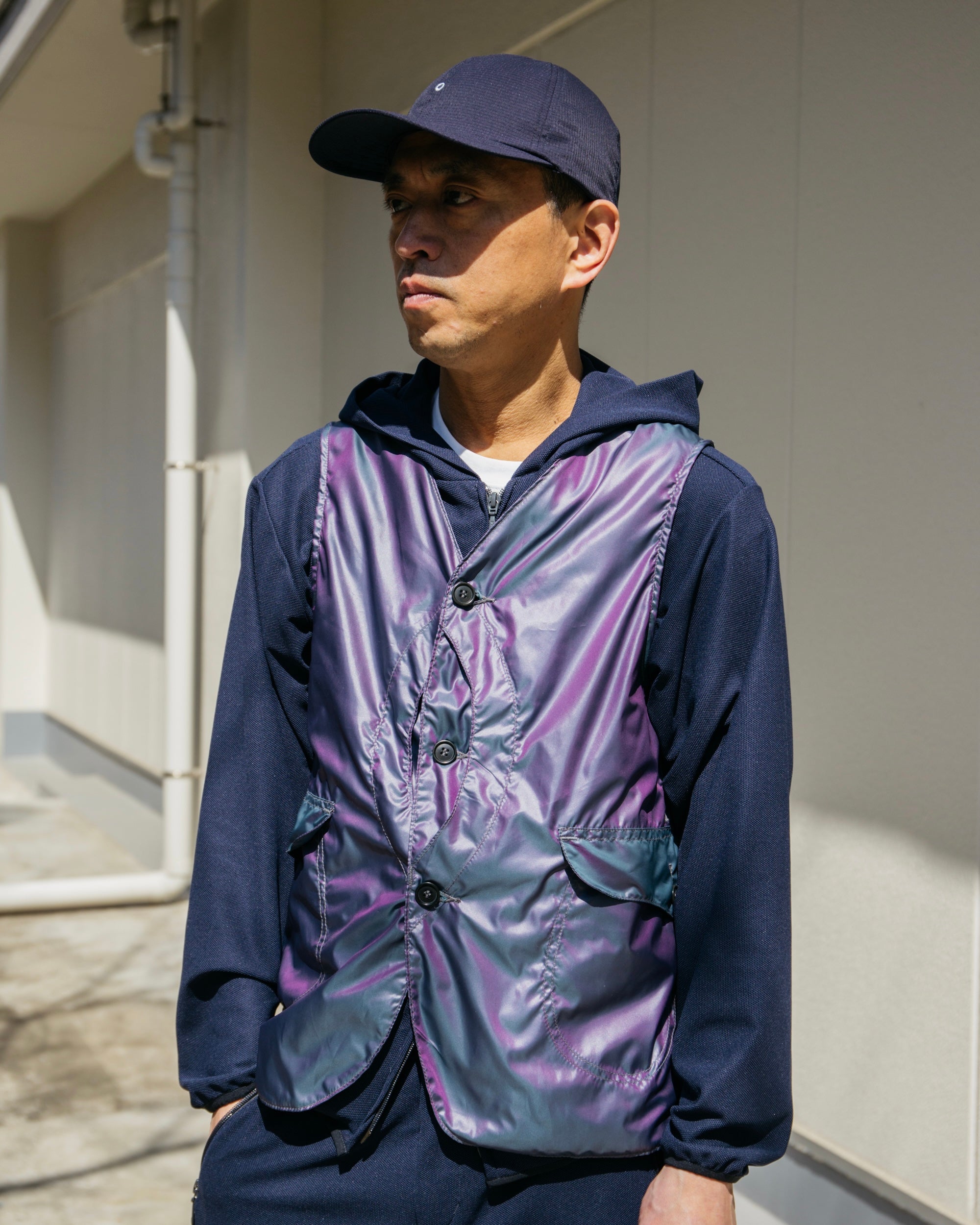 #1512-PTN Royal Traveler : poly taffeta iridescent navy