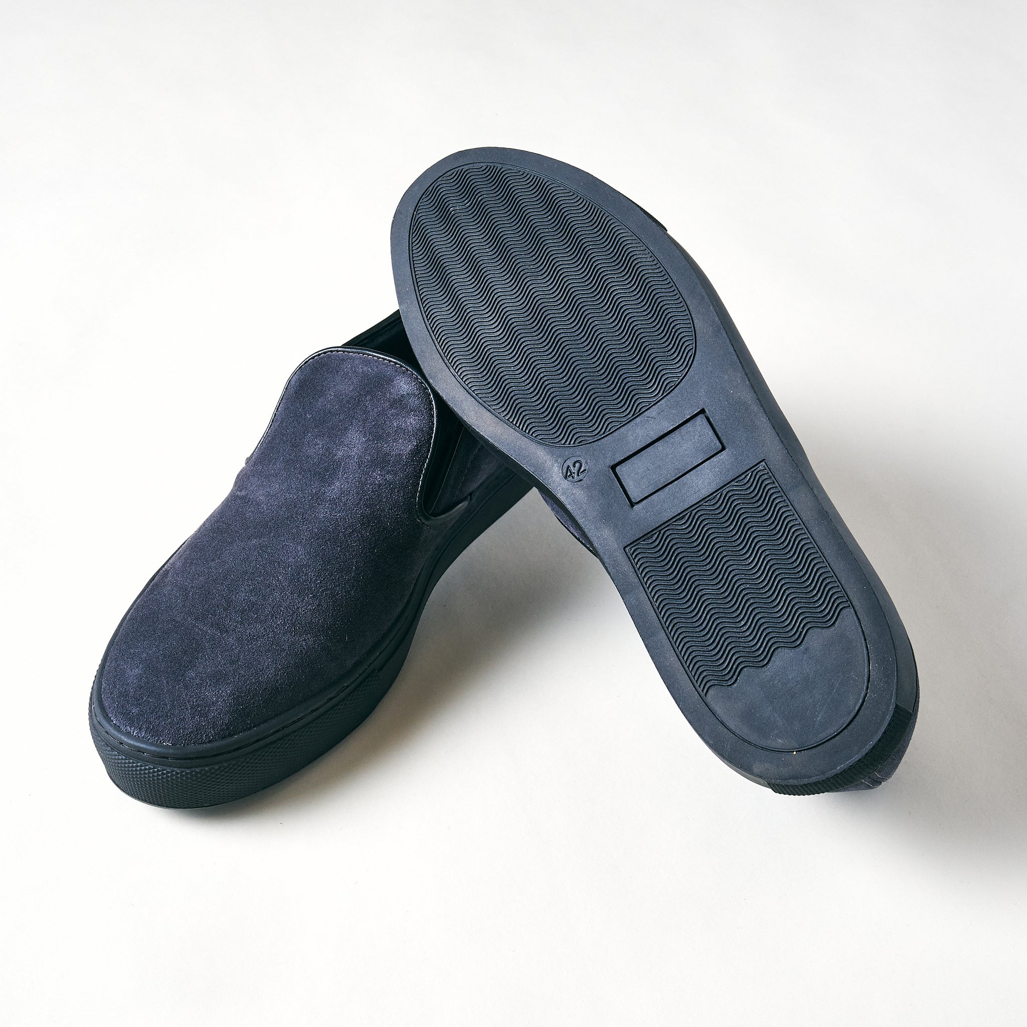 #P2000-SG POST x AMB slip-on : cow suede grey