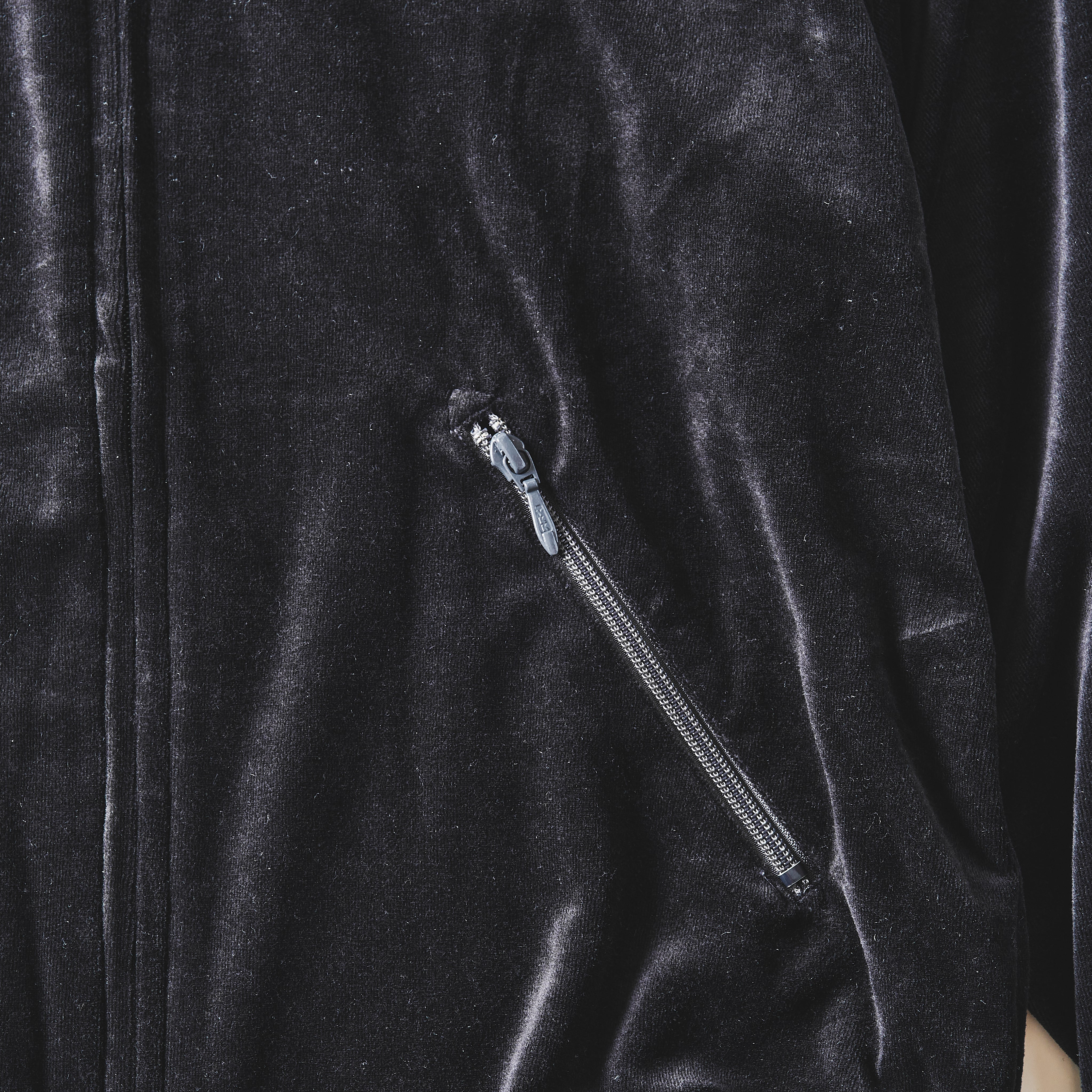 #3610-V3 E-Z Hoodie 2 : poly/cotton velour black (Shop Special)
