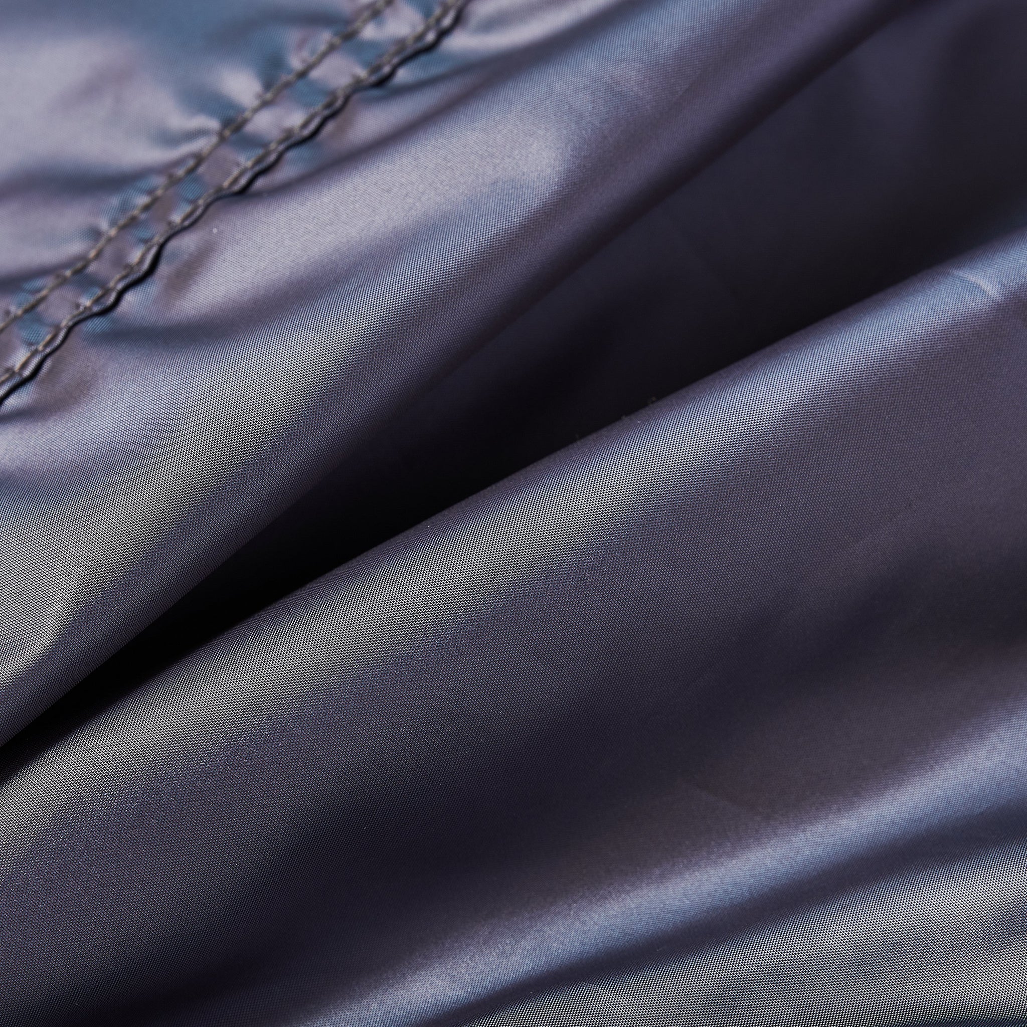 #1512-PTN Royal Traveler : poly taffeta iridescent navy