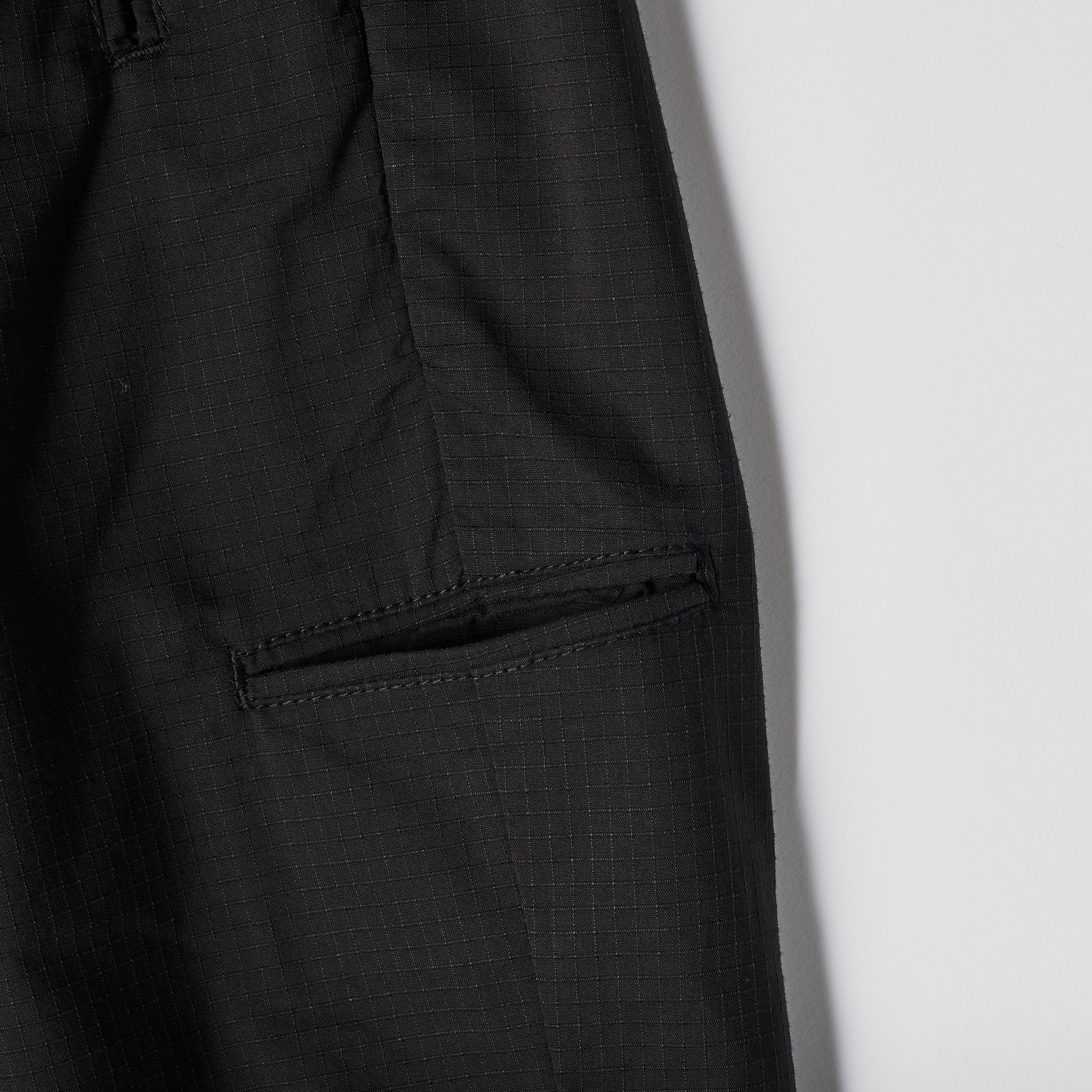 #3309 RS E-Z Lax 2 : poly feather ripstop black
