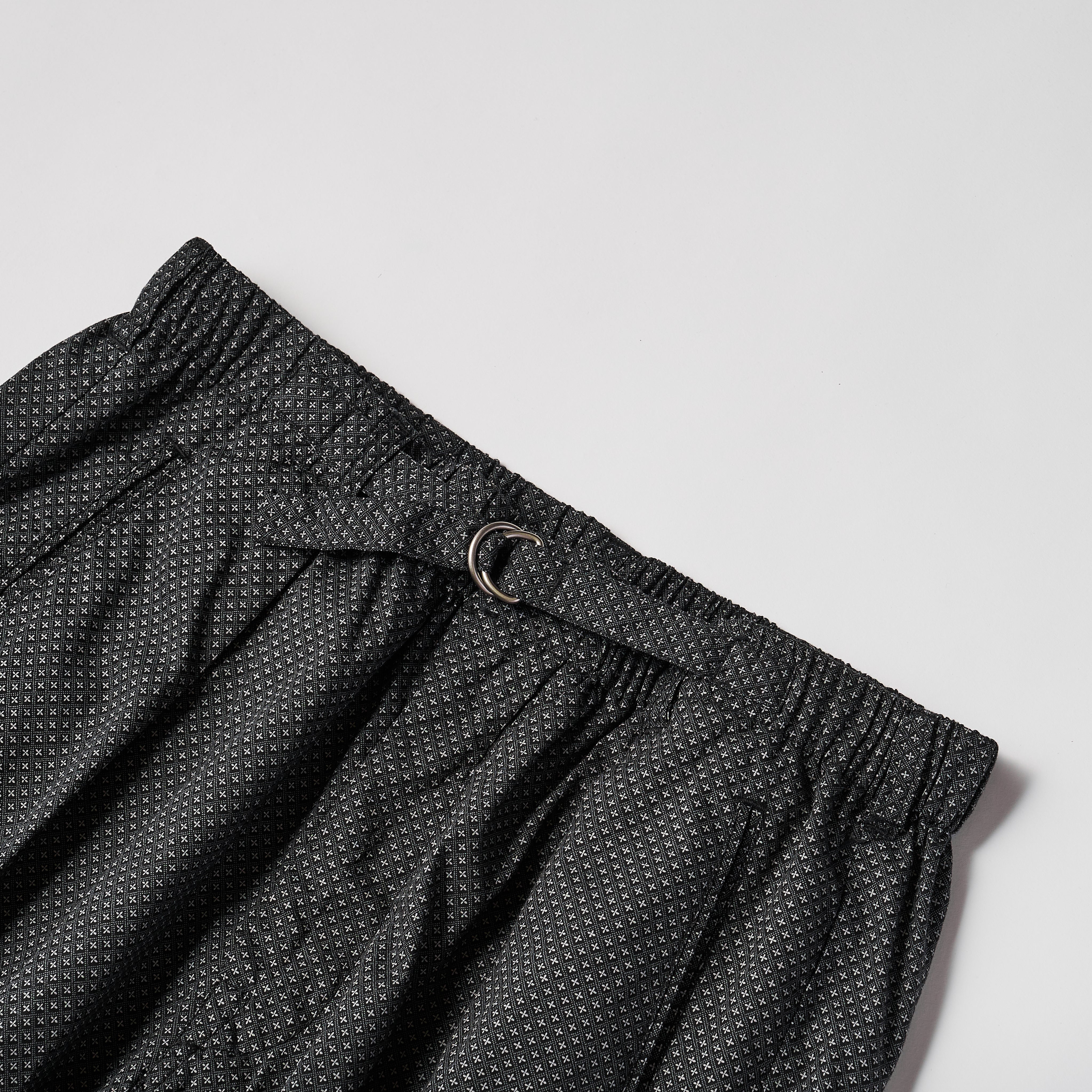 #3309-CP E-Z Lax 2 : crest print grey