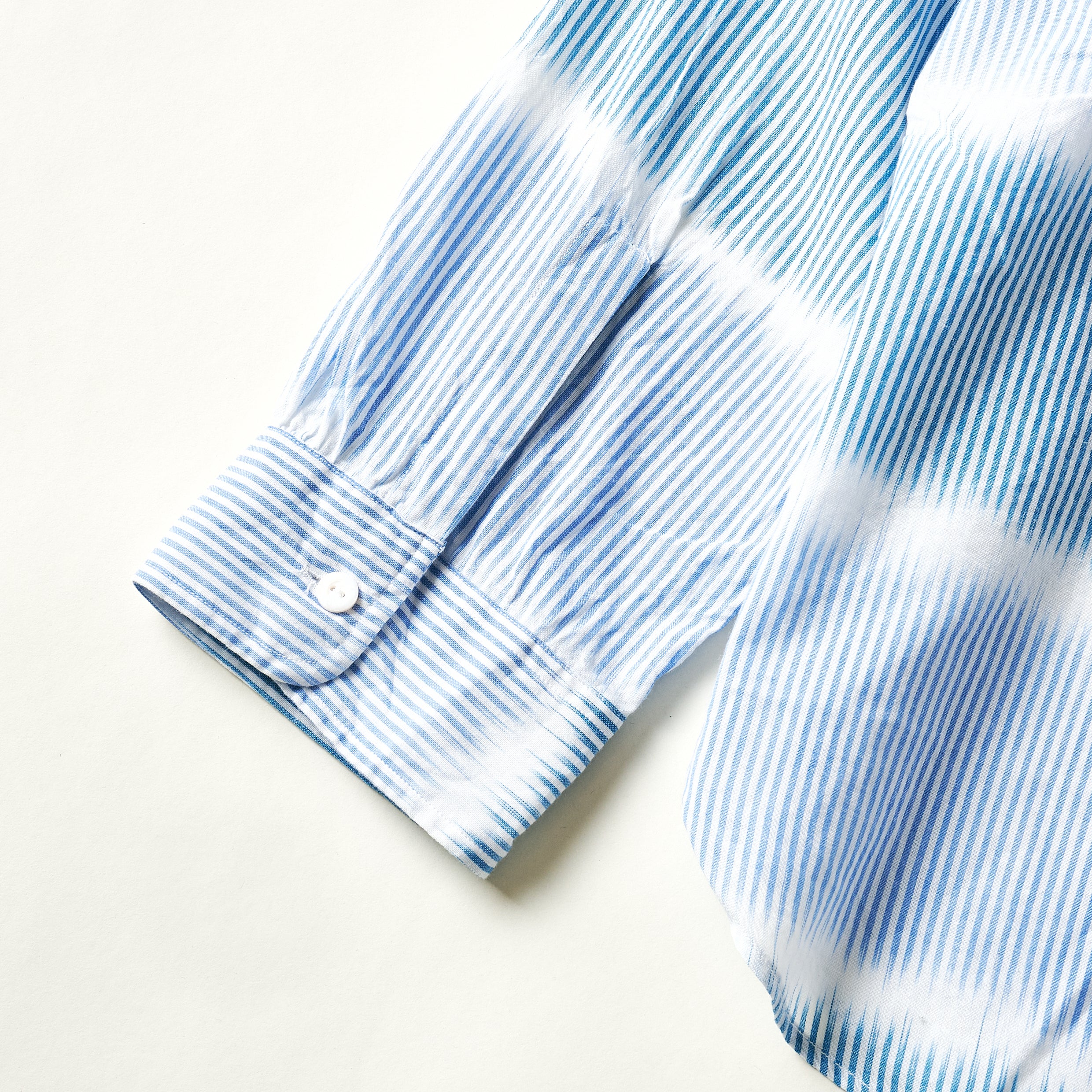#3211-ISB NEUTRA 3 : ikat stripe blue (Shop Special)