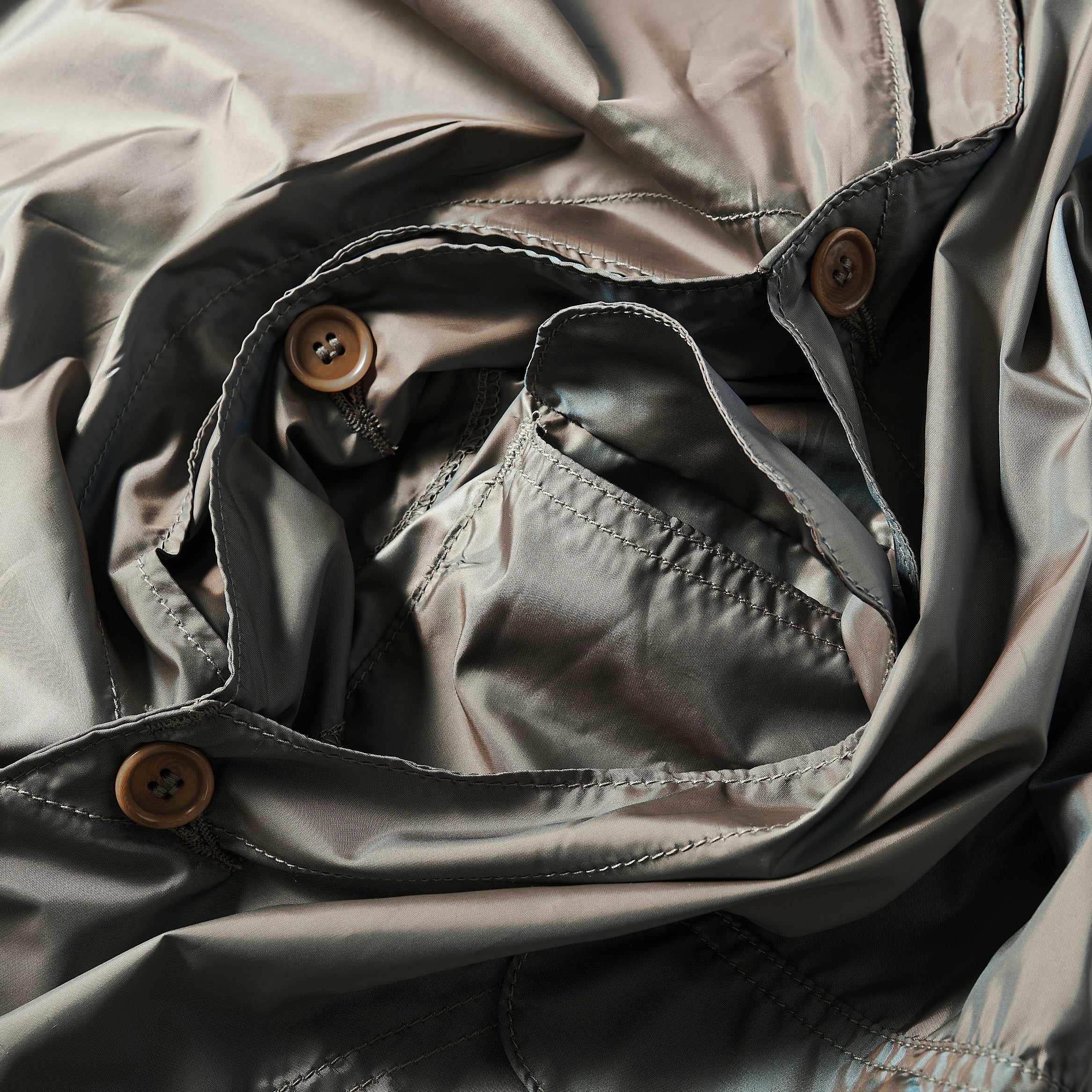#1512 Royal Traveler PT3 : Poly Taffeta khaki iridescent