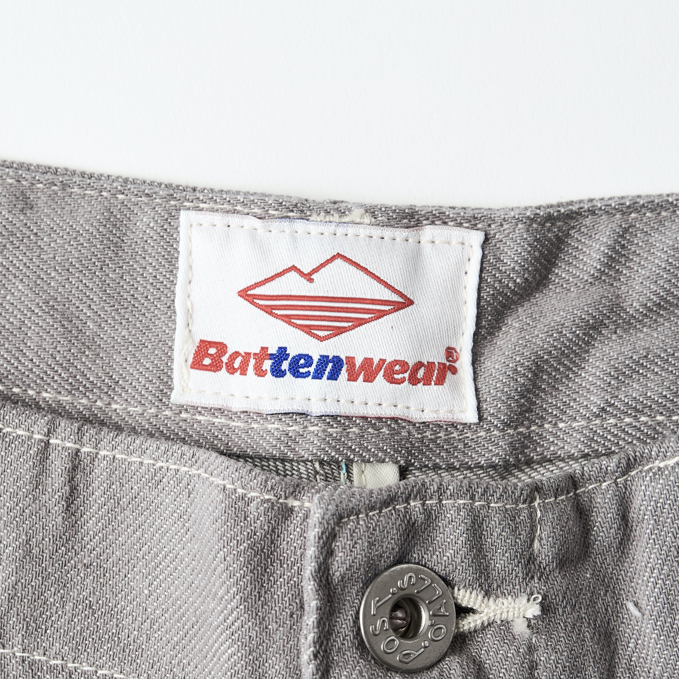 Post Overalls x Battenwear : New Maker Shorts Color Denim grey