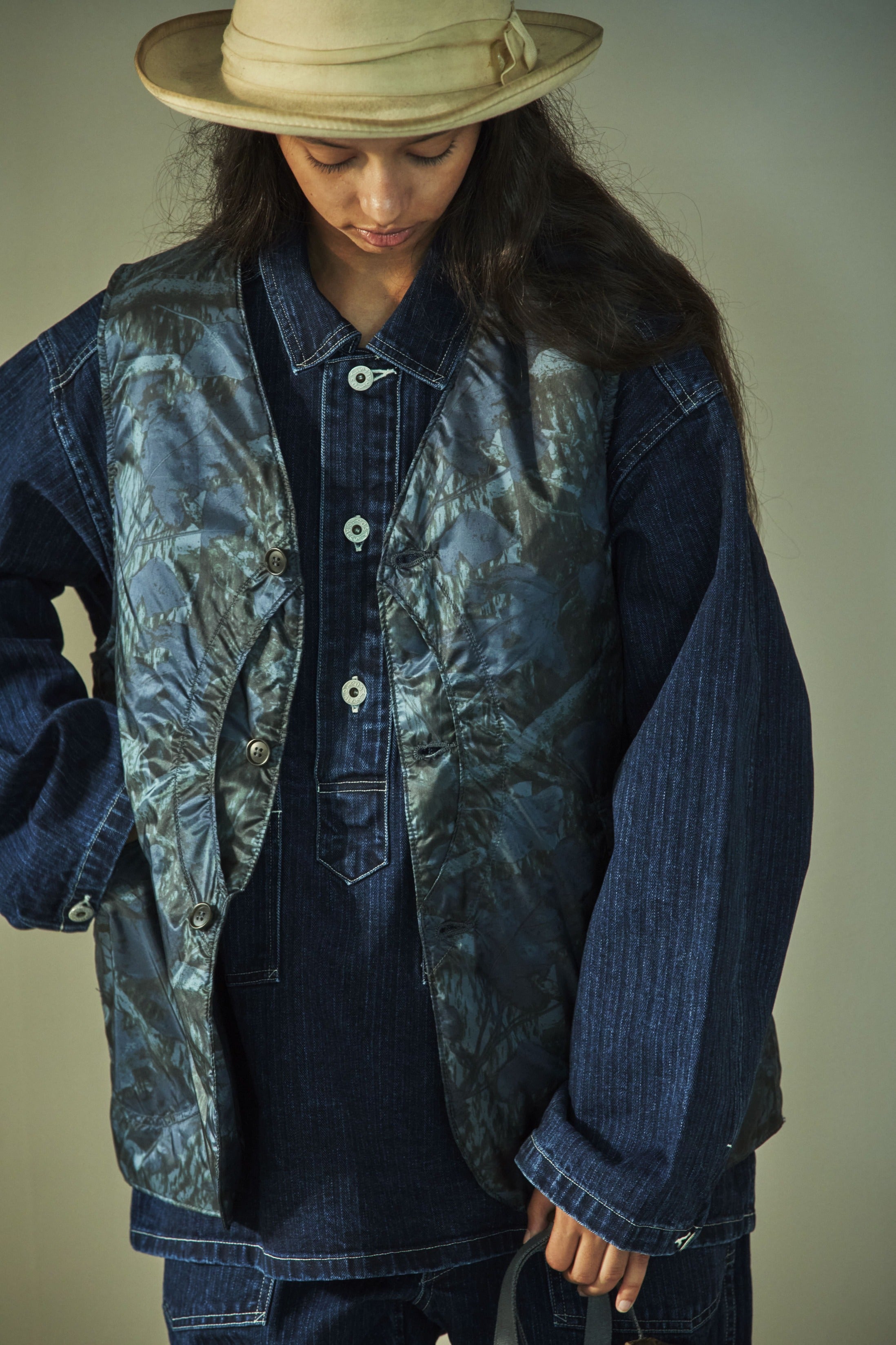 #1512-NC2 Royal Traveler : nylon forest camo blue jungle