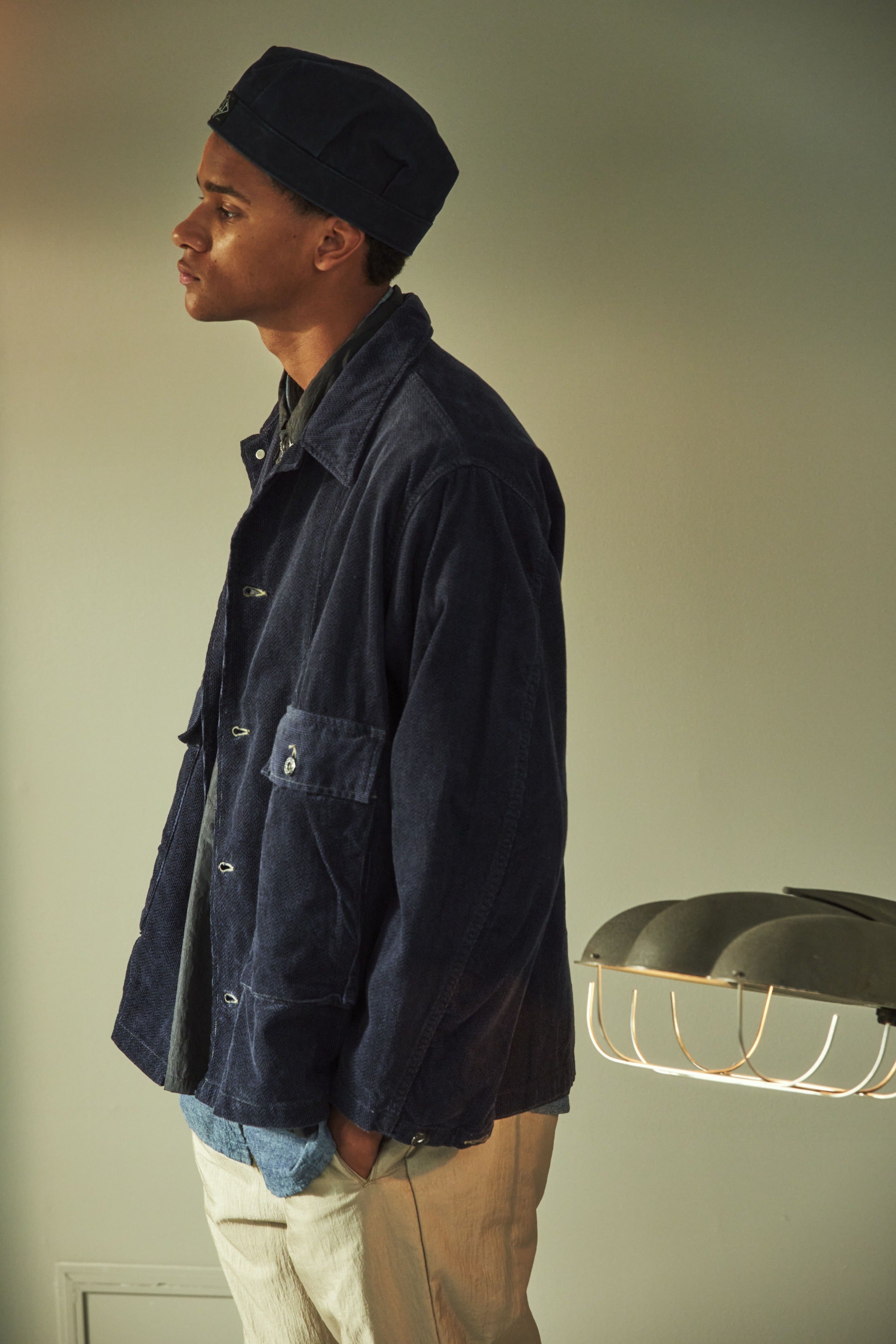 #12006-HCN WALKABOUT : herringbone print corduroy navy