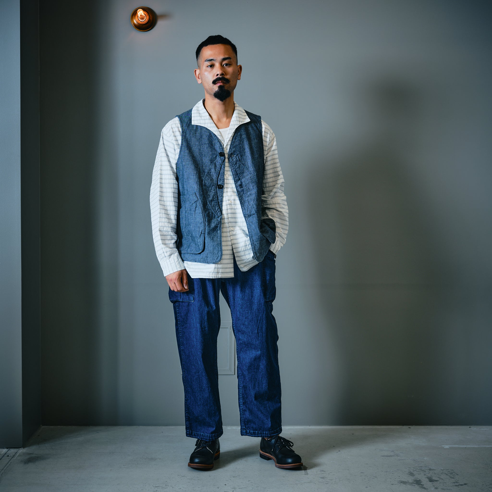 #3503-MC DEE Vest 2 : medium weight chambray indigo