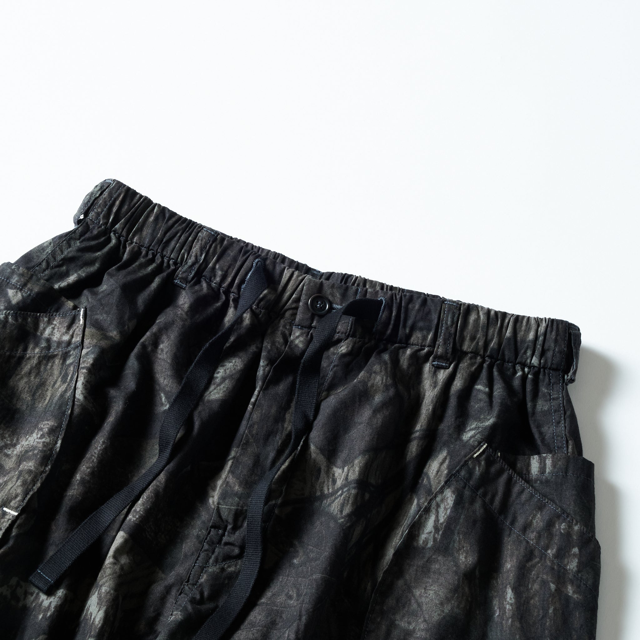#2323E-FC3 E-Z DEE's Shorts : forest camo grey jungle