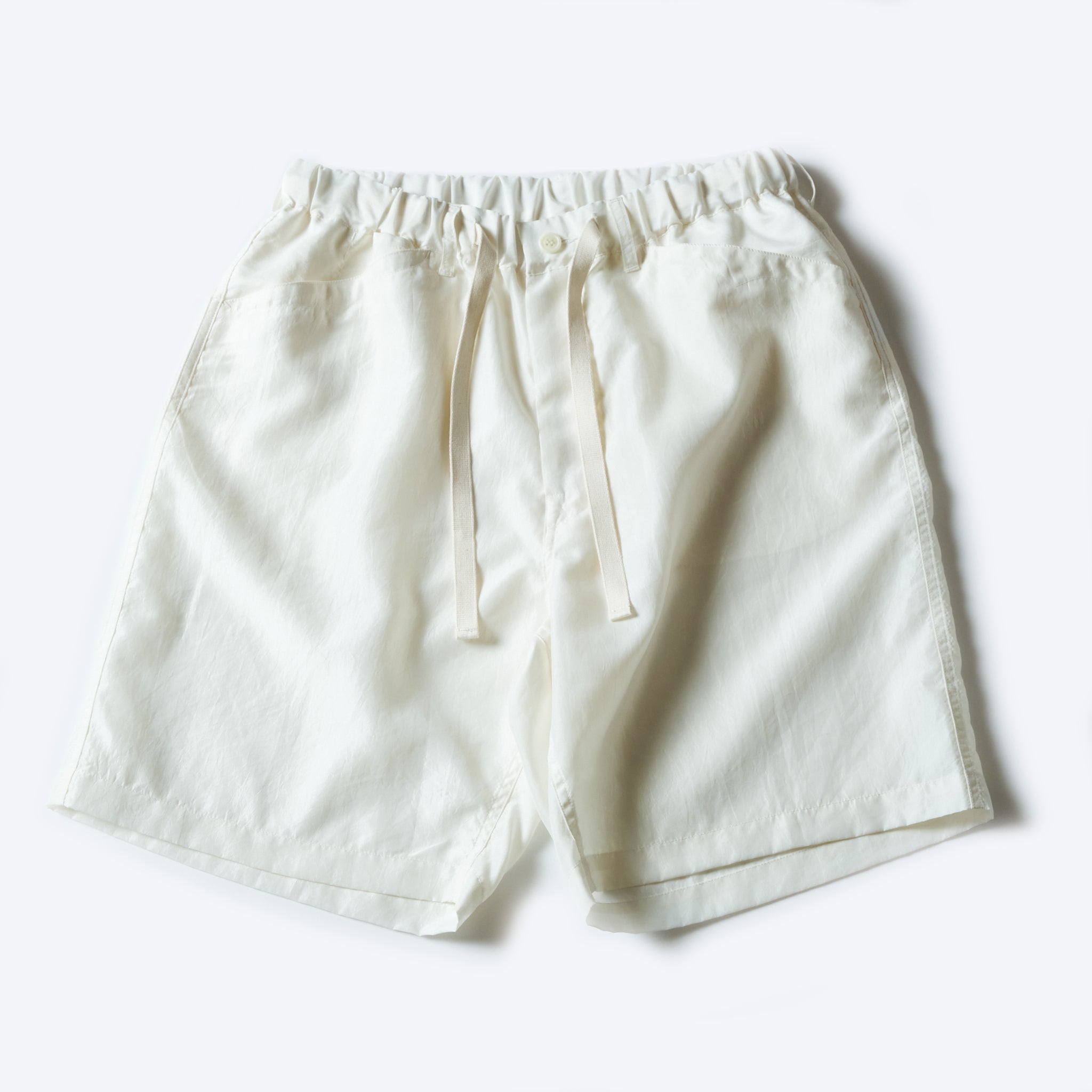 #3319S-MTW E-Z Chinois De Luxe Shorts : metallic taffeta white